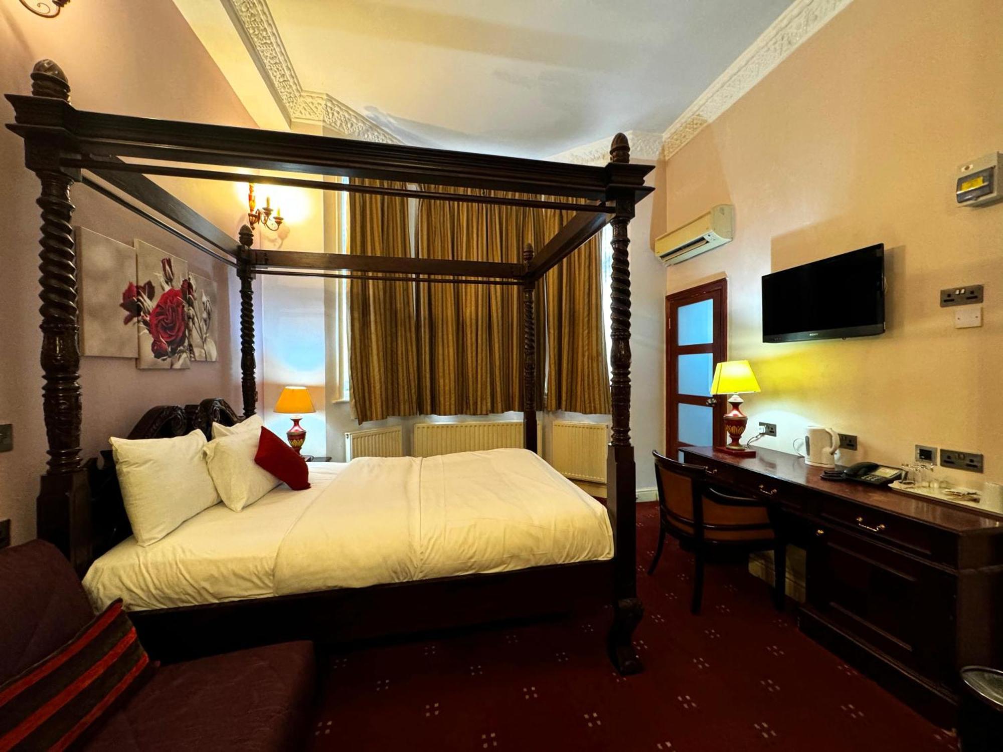 Bridge Park 3* London