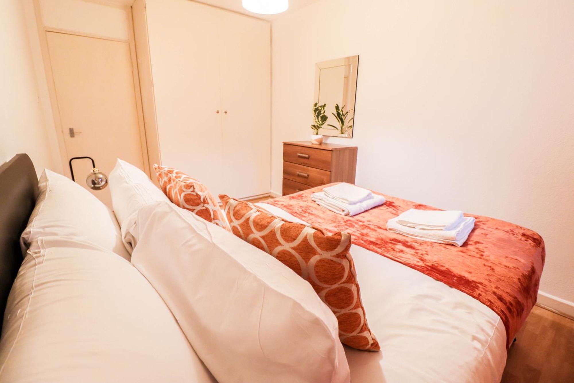 Beautifully Presented 3 Bed Hampstead Apartamento