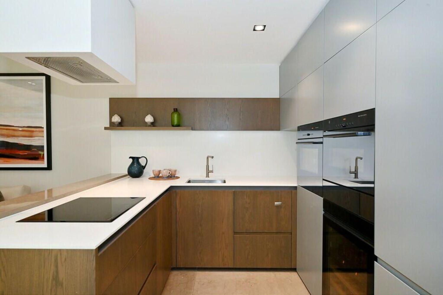 4 Million Pound Mayfair Parklane Large Luxury Sleeps 6 120sqm Apartment *