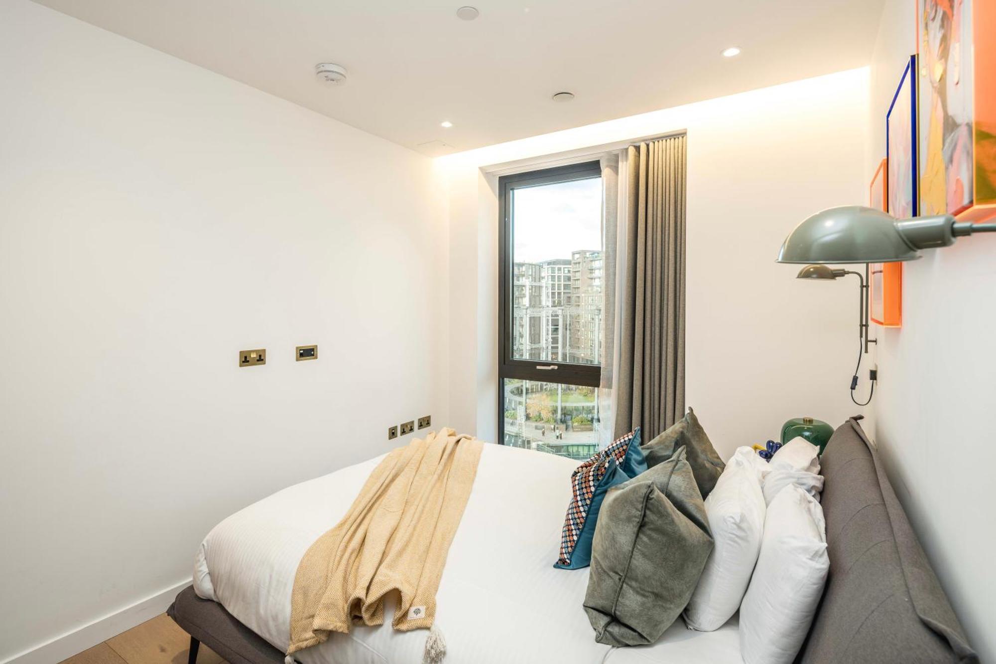 Kings Cross-new Development-super Luxury-sunset View-central Londen