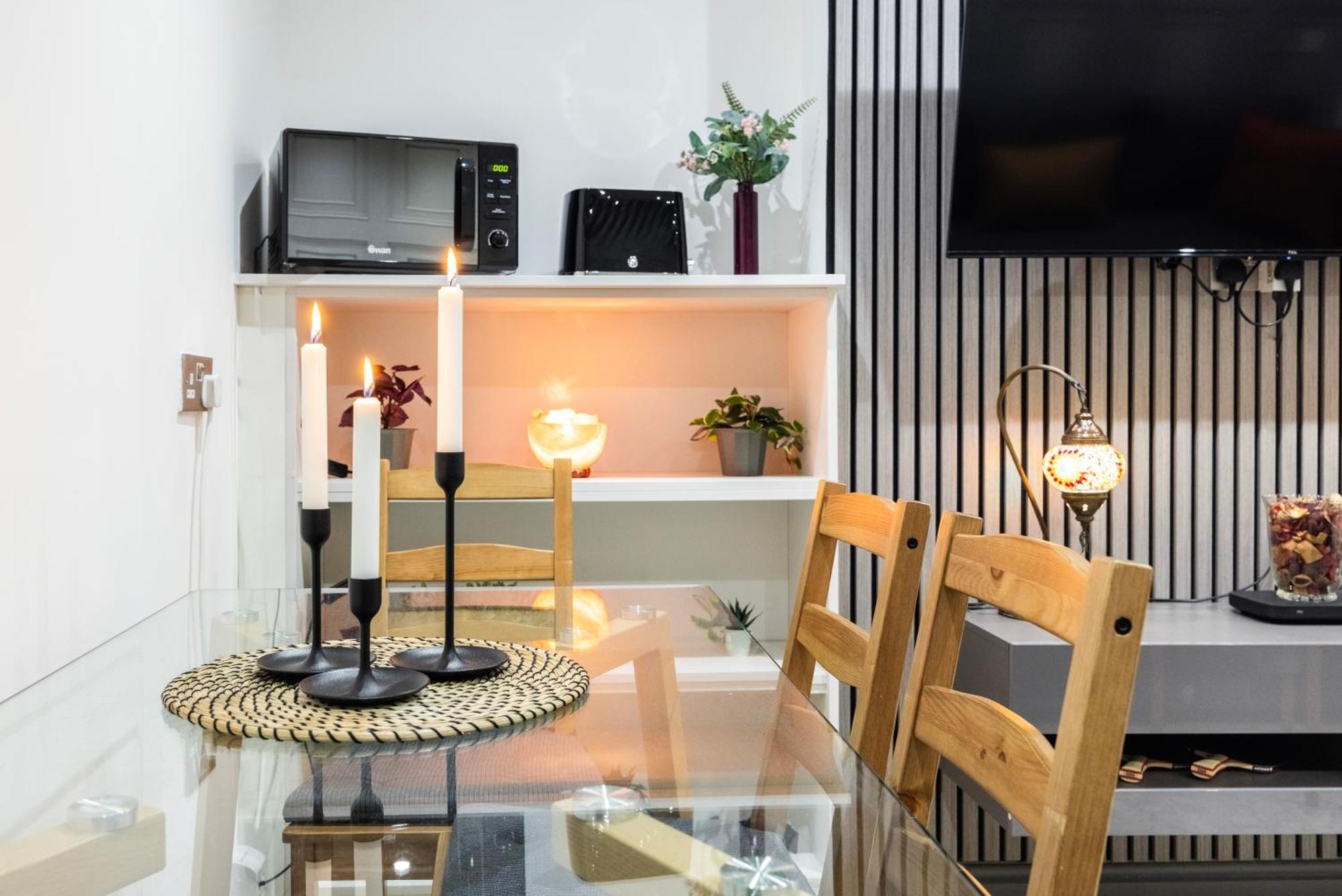 Apartment 3 Bedroom By River Thames London