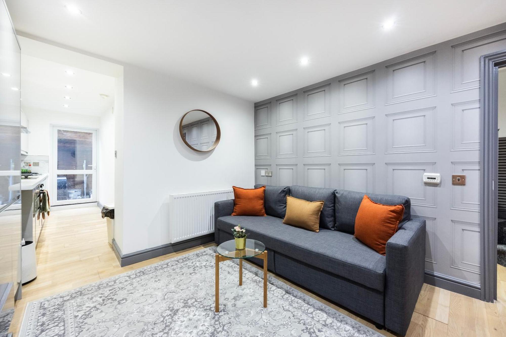 Apartment 3 Bedroom By River Thames London