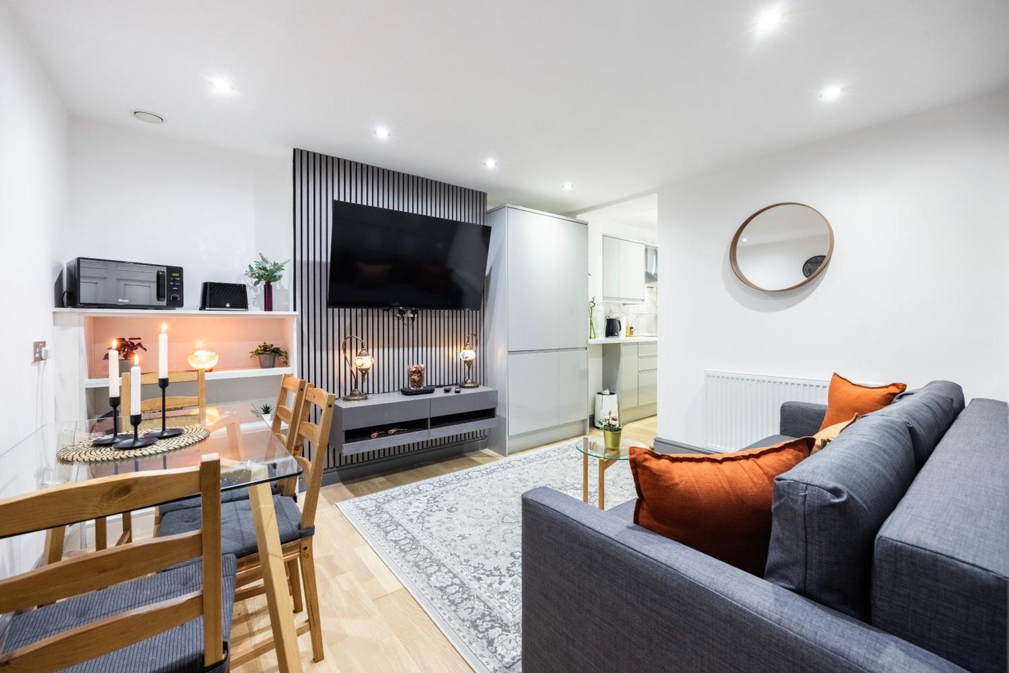 Apartment 3 Bedroom By River Thames London