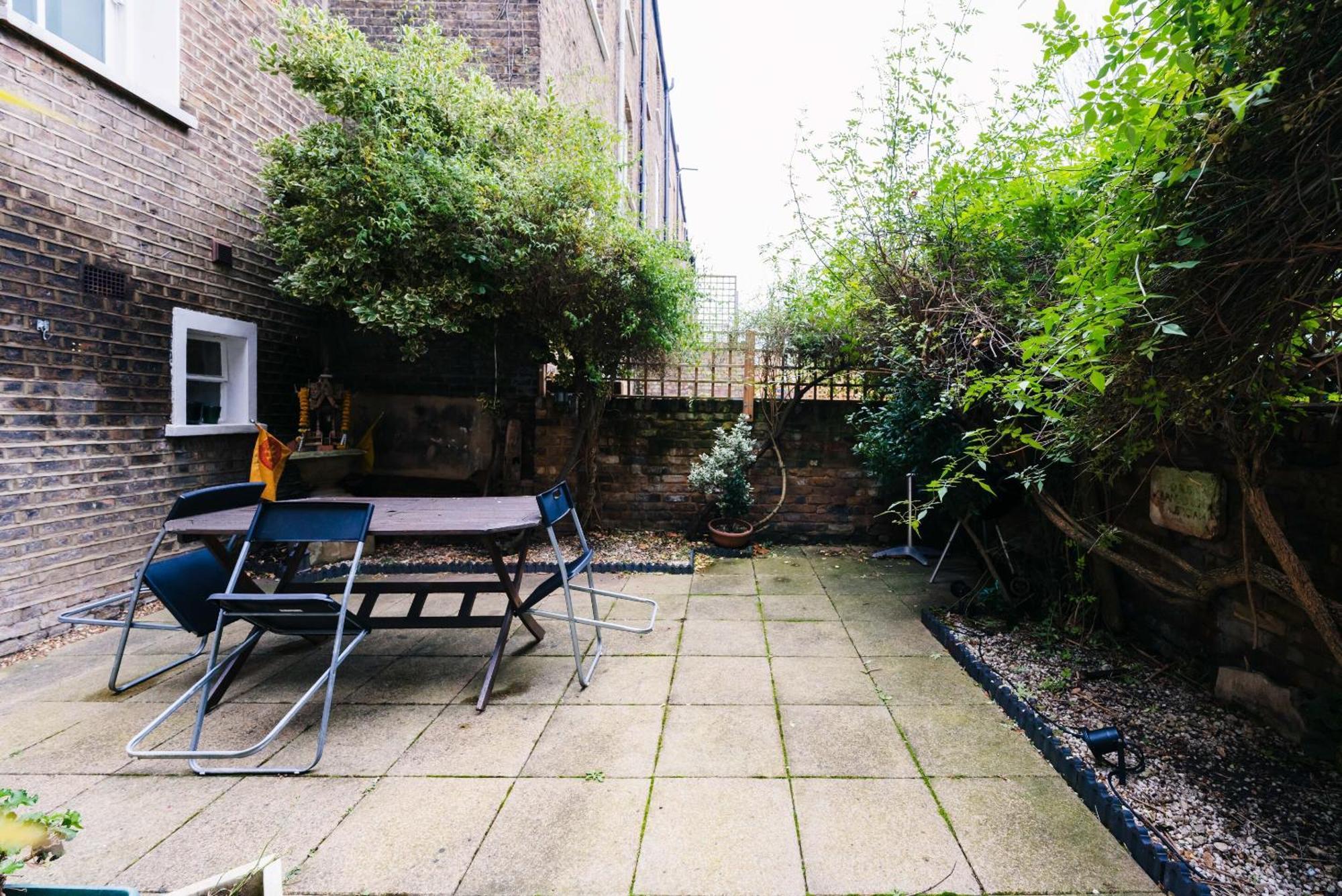 2 Bed Portobello Rd - Moments From Tube! Сasa de vacaciones *