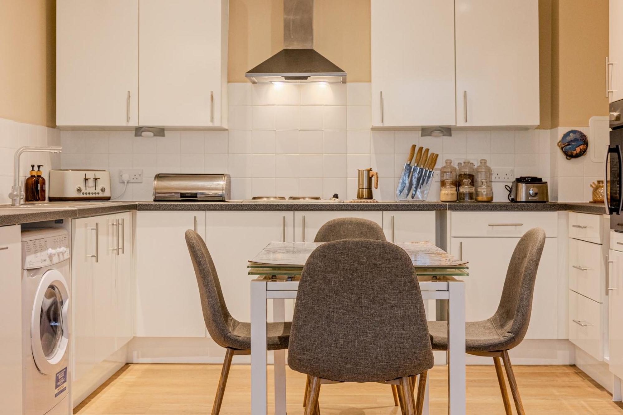 Apartment 1br Flat W Balcony, 10min Elephant&castle London