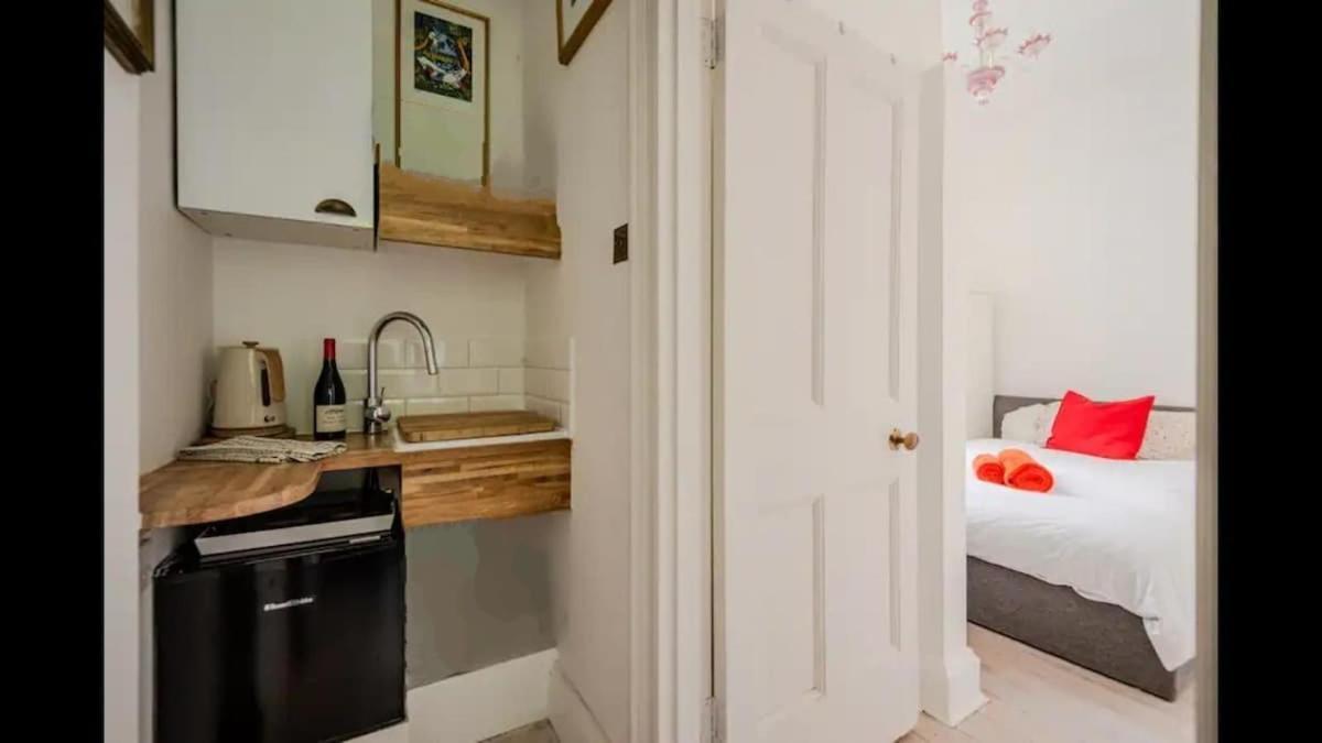 Hideaway In Highgate Village Apartment London