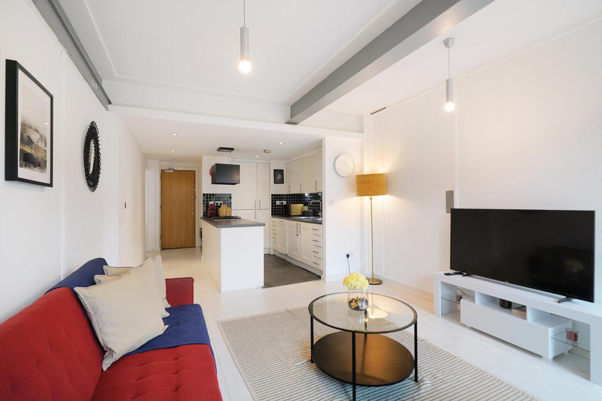 Apartment Modern Two Bed London