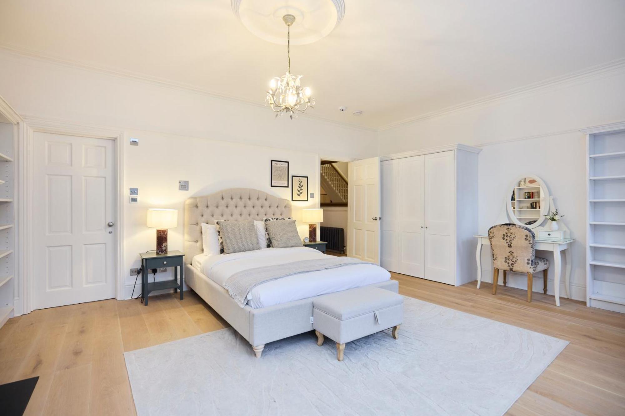 Apartment The Belsize Park Place - Charming 6bdr With Garden London