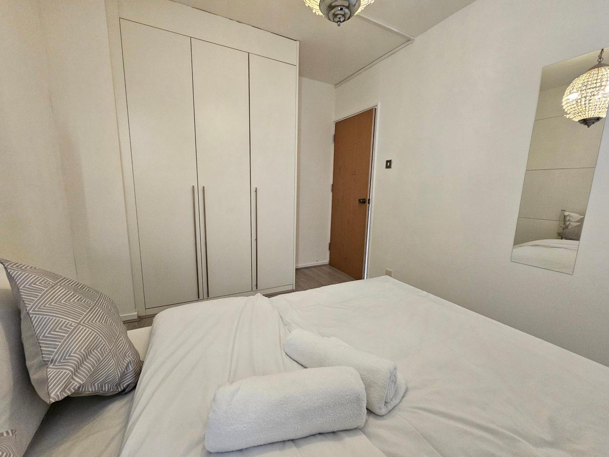 E1 Guest house London