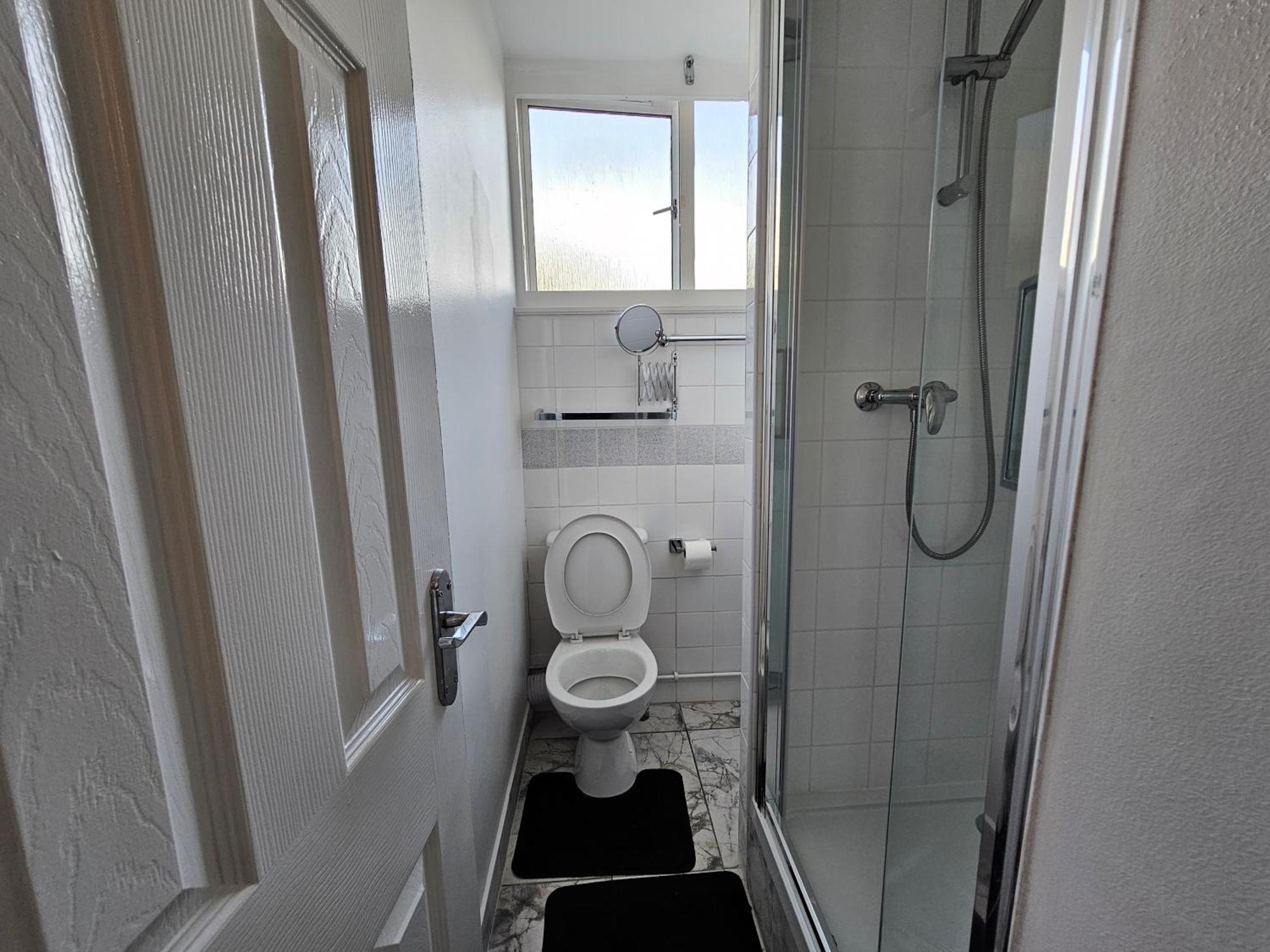 E1 Guest house