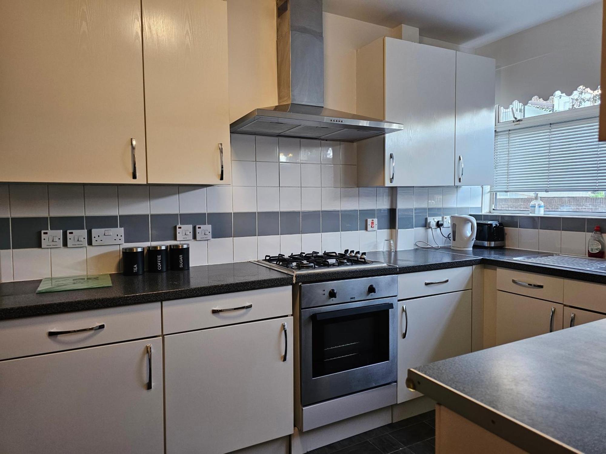 E1 Guest house