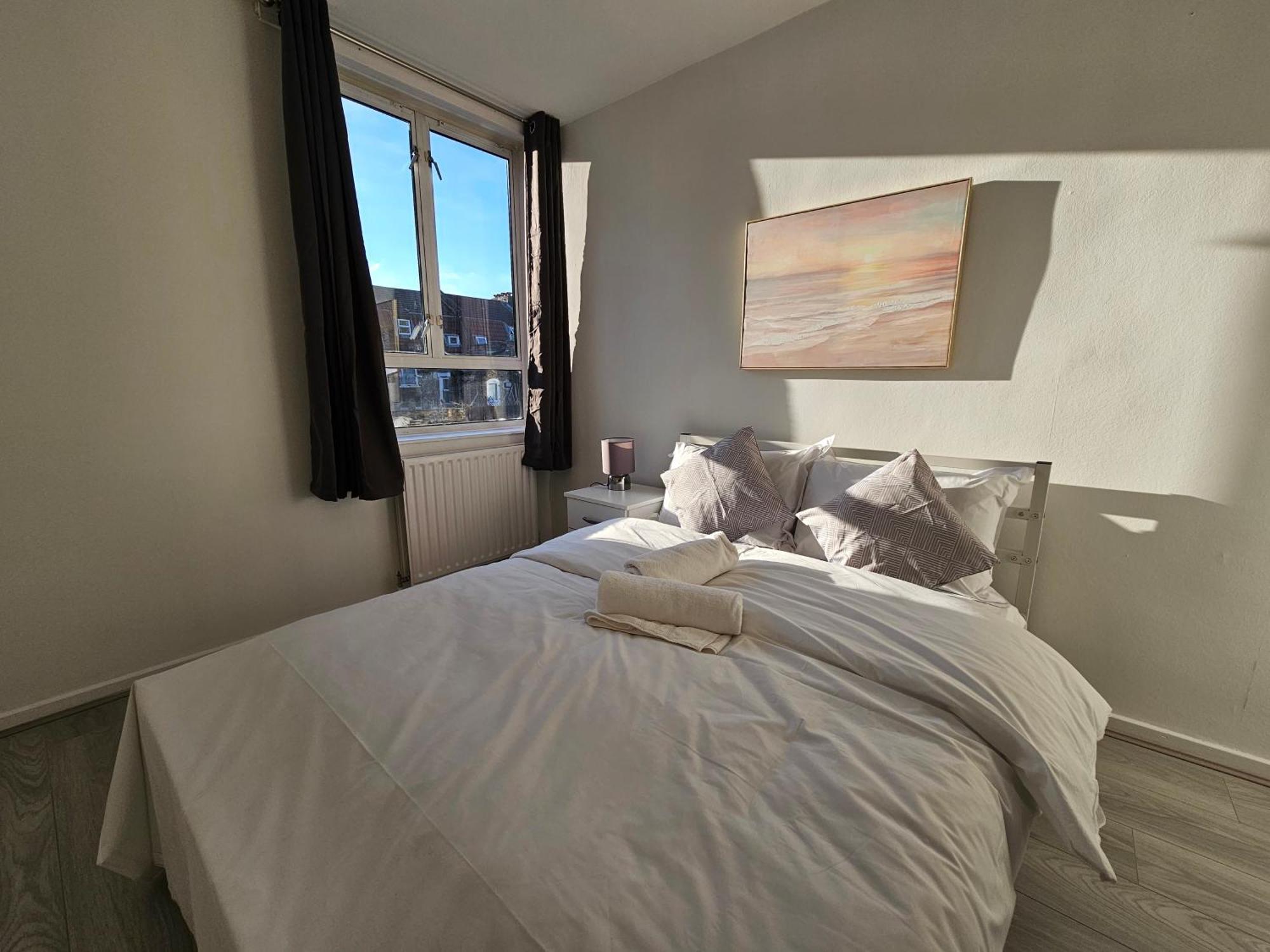 Guest house E1 London