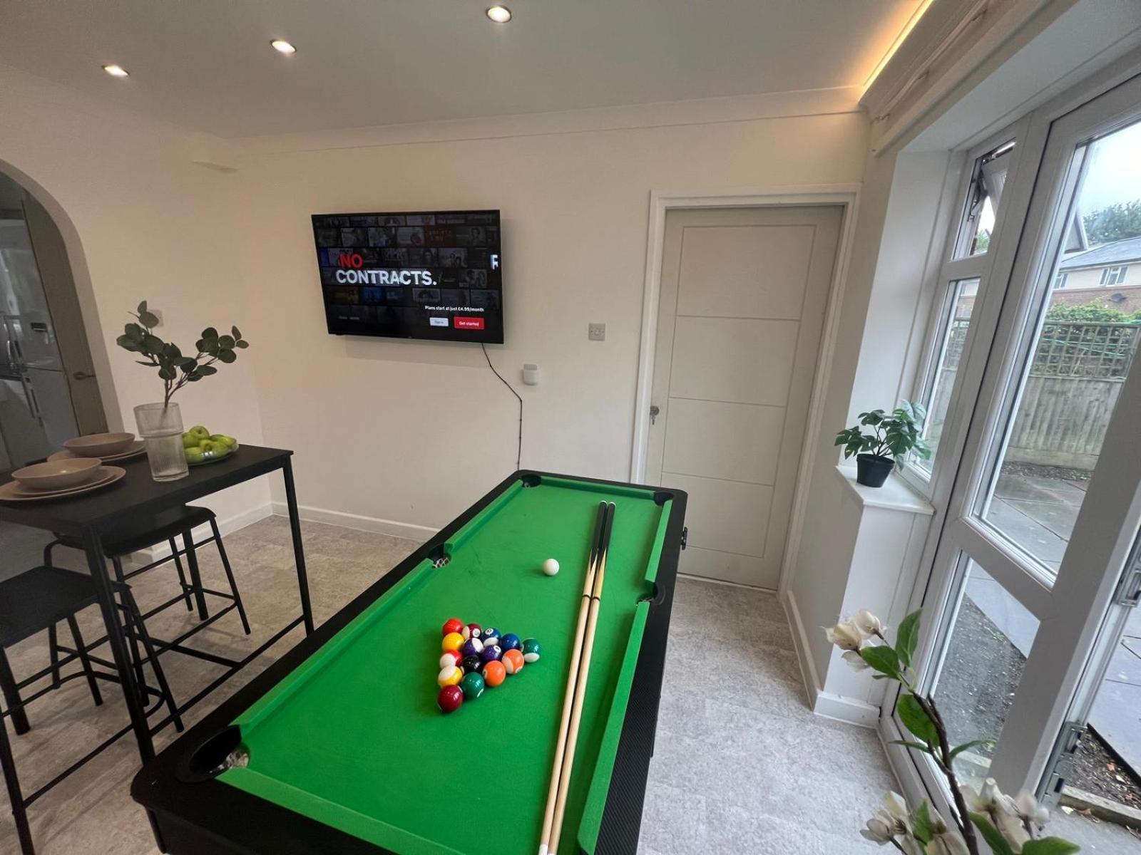 The Spacious Haven - Zone 2 Inner London