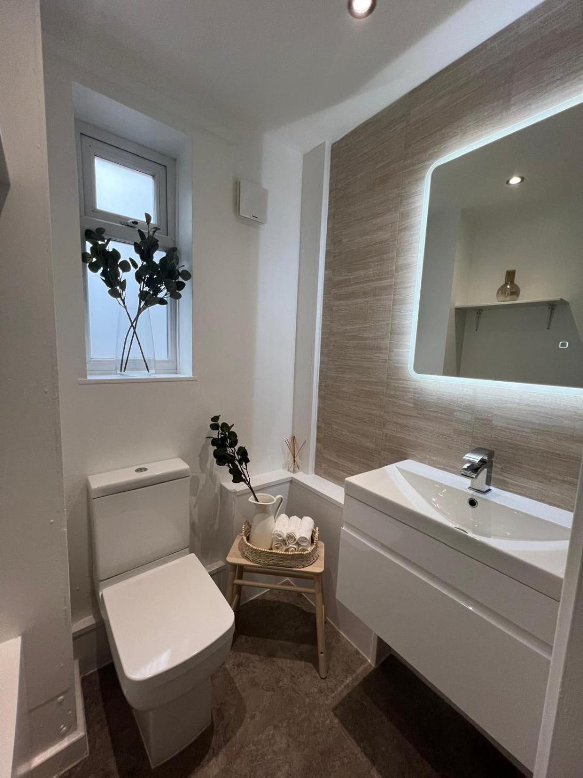 The Spacious Haven - Zone 2 Inner *