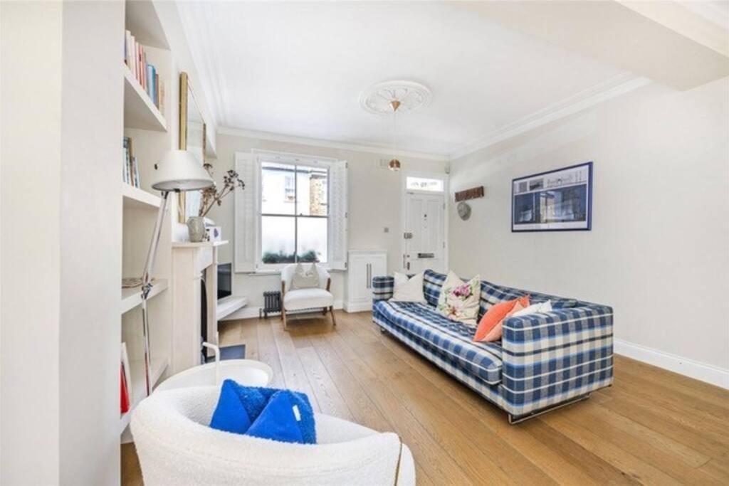 Charming Victorian Notting Hill London