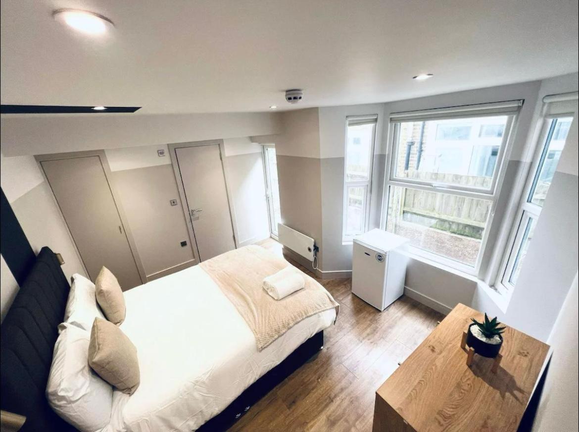 South Charming Ensuite Look Like Designer * Londres