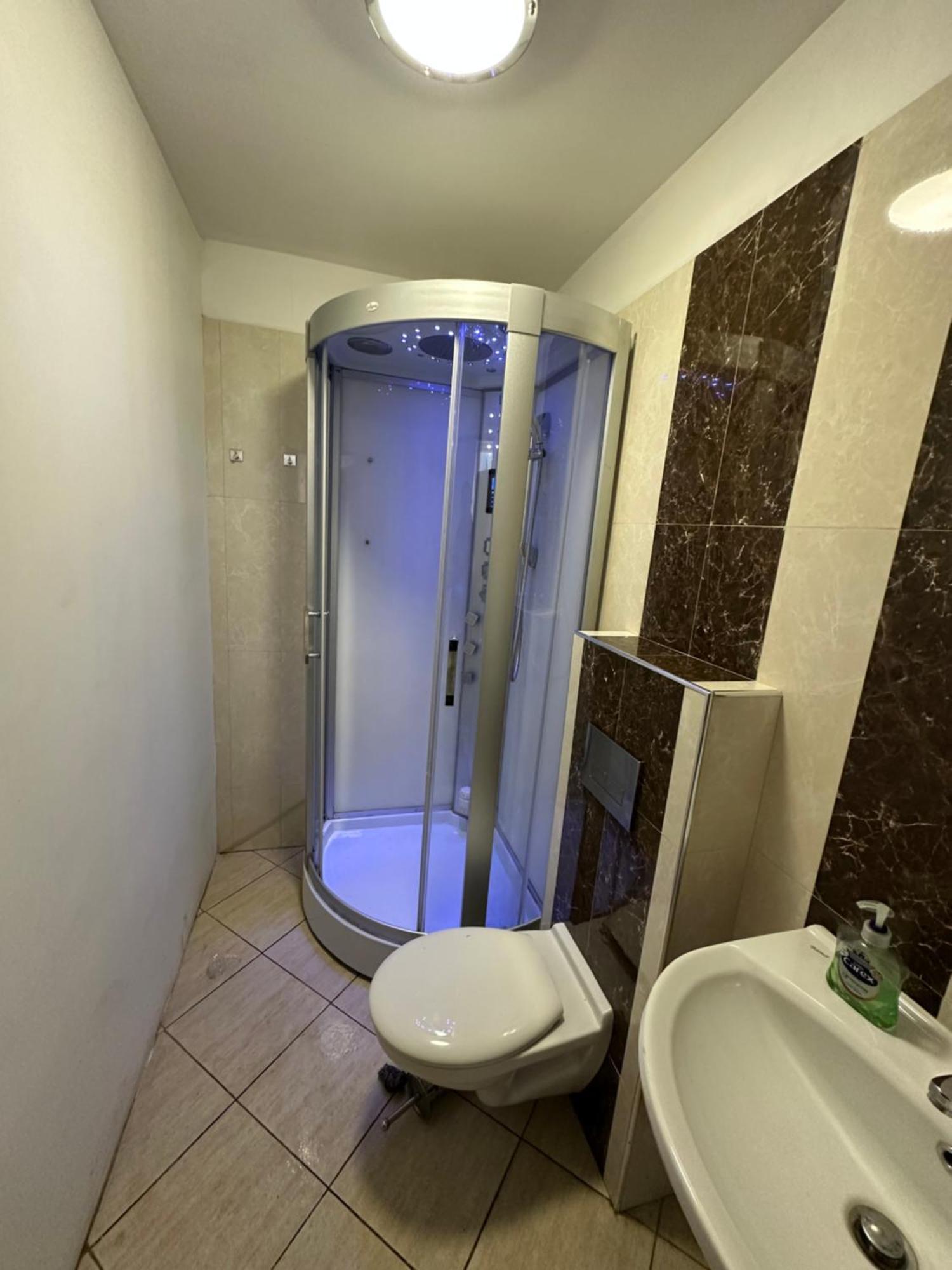 Vakantiehuis North A Spacious 7 Bedroom House Accommodating Up To 18 People Complete With Own Gym And Table Tennis