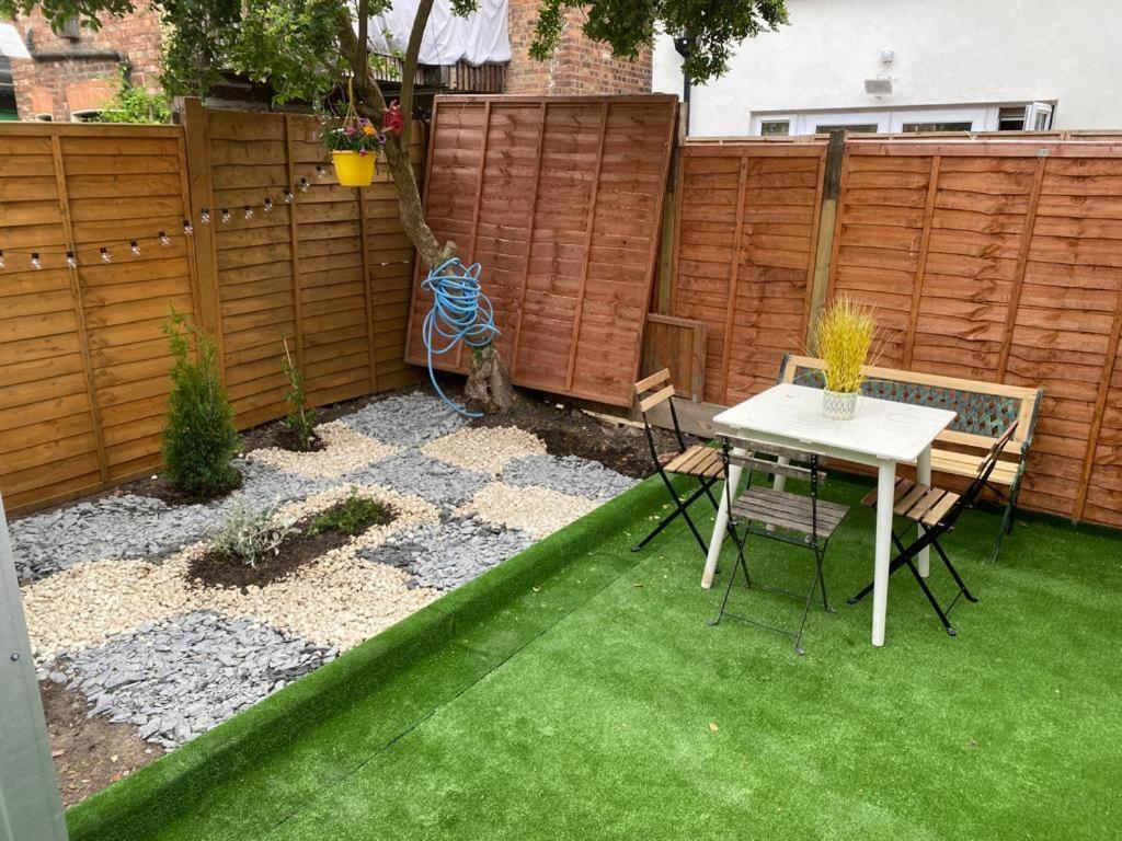 Bed & Breakfast Elegance Suits 20 Minutes To Londen