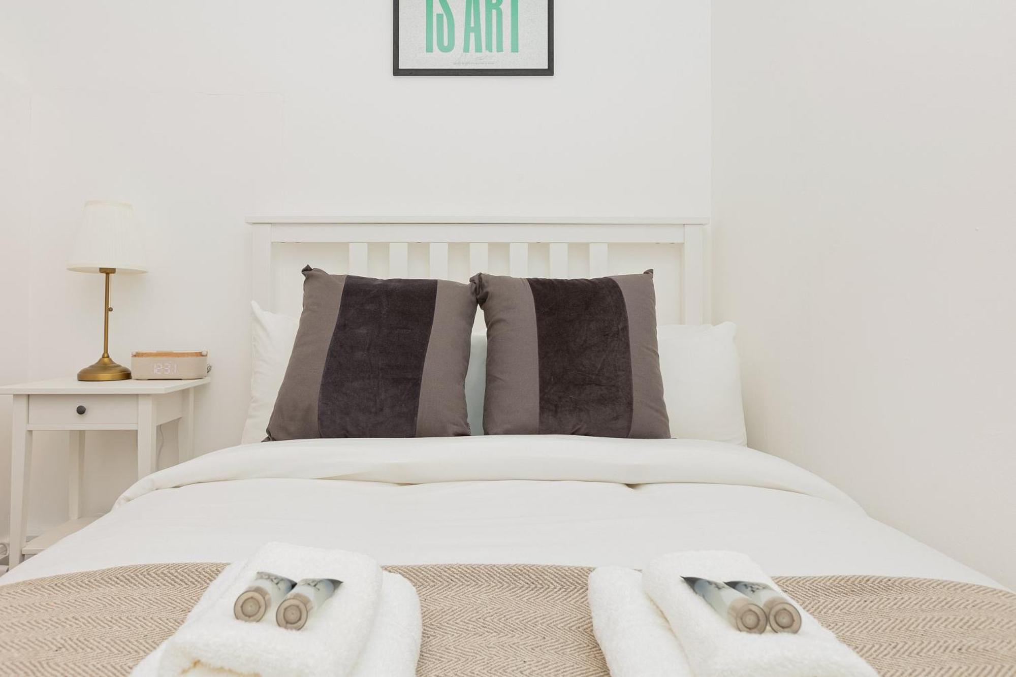 Lovely 3br Flat W Parking, 10min Homerton Station * London