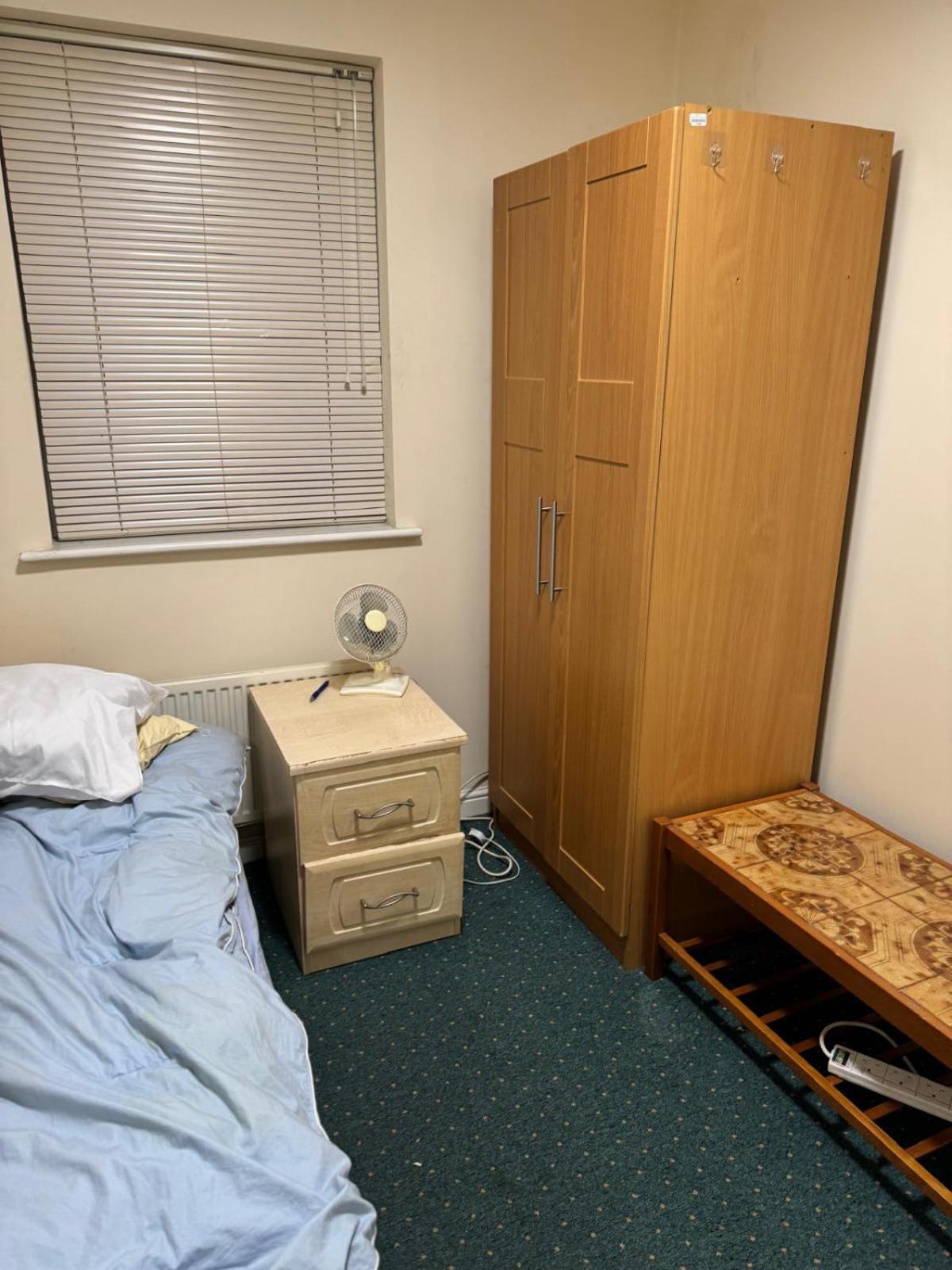 Natural Full Flat Near Station With Private Toilet Shower Kitchen In Central Apartment *