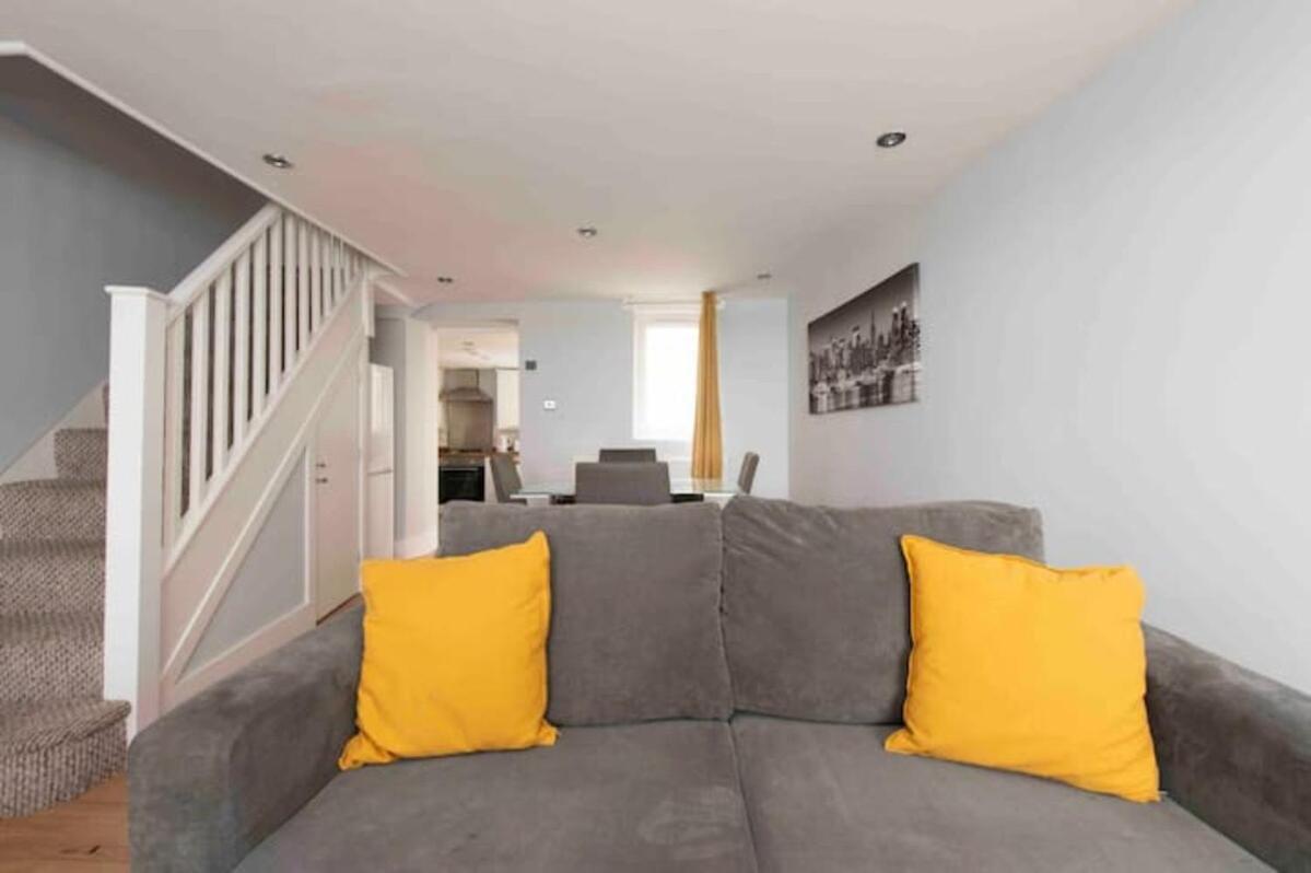 Apartment 2 Bed House In Woolwich London