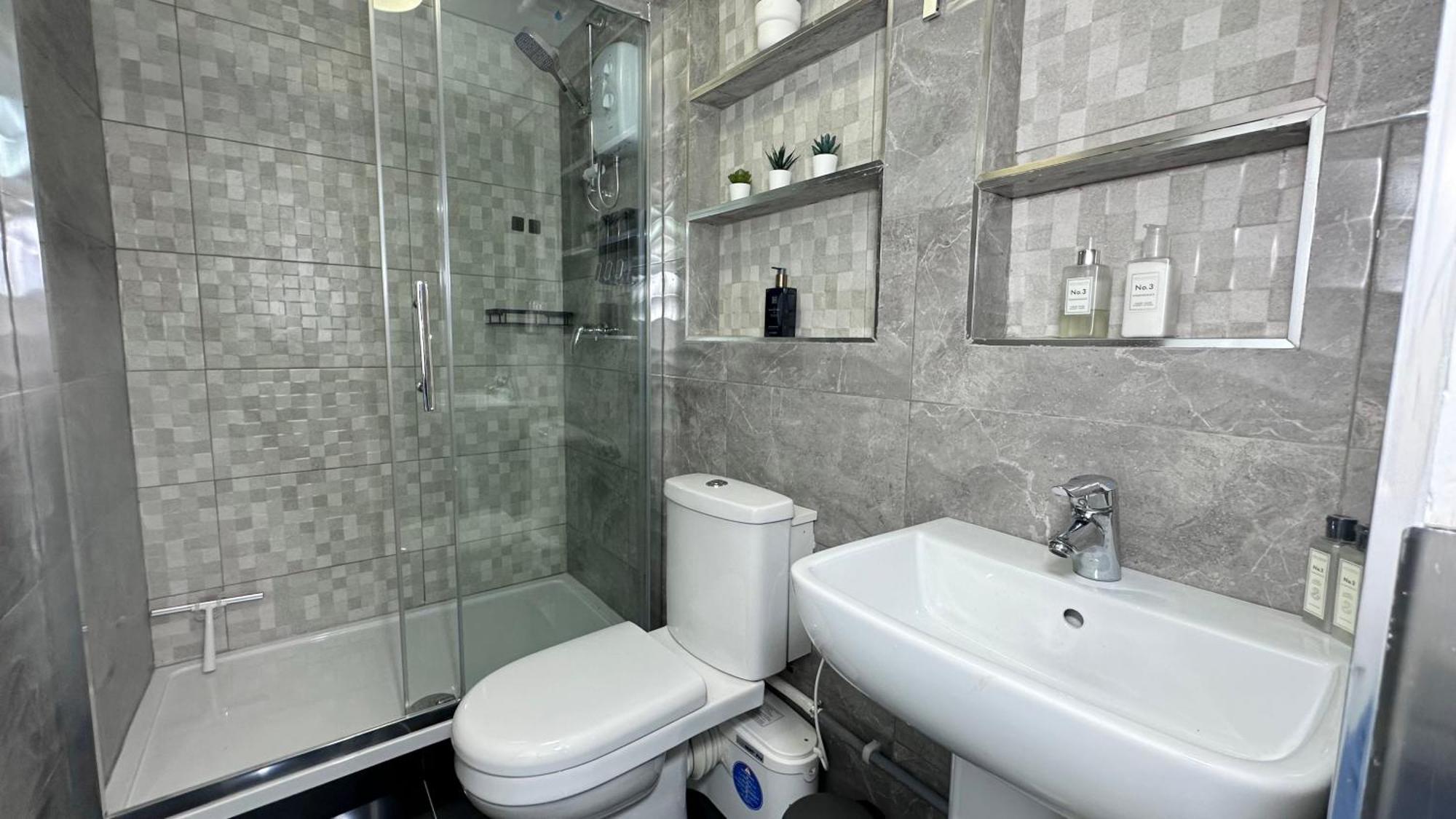Retreat - 2 Bedroom House Holiday home