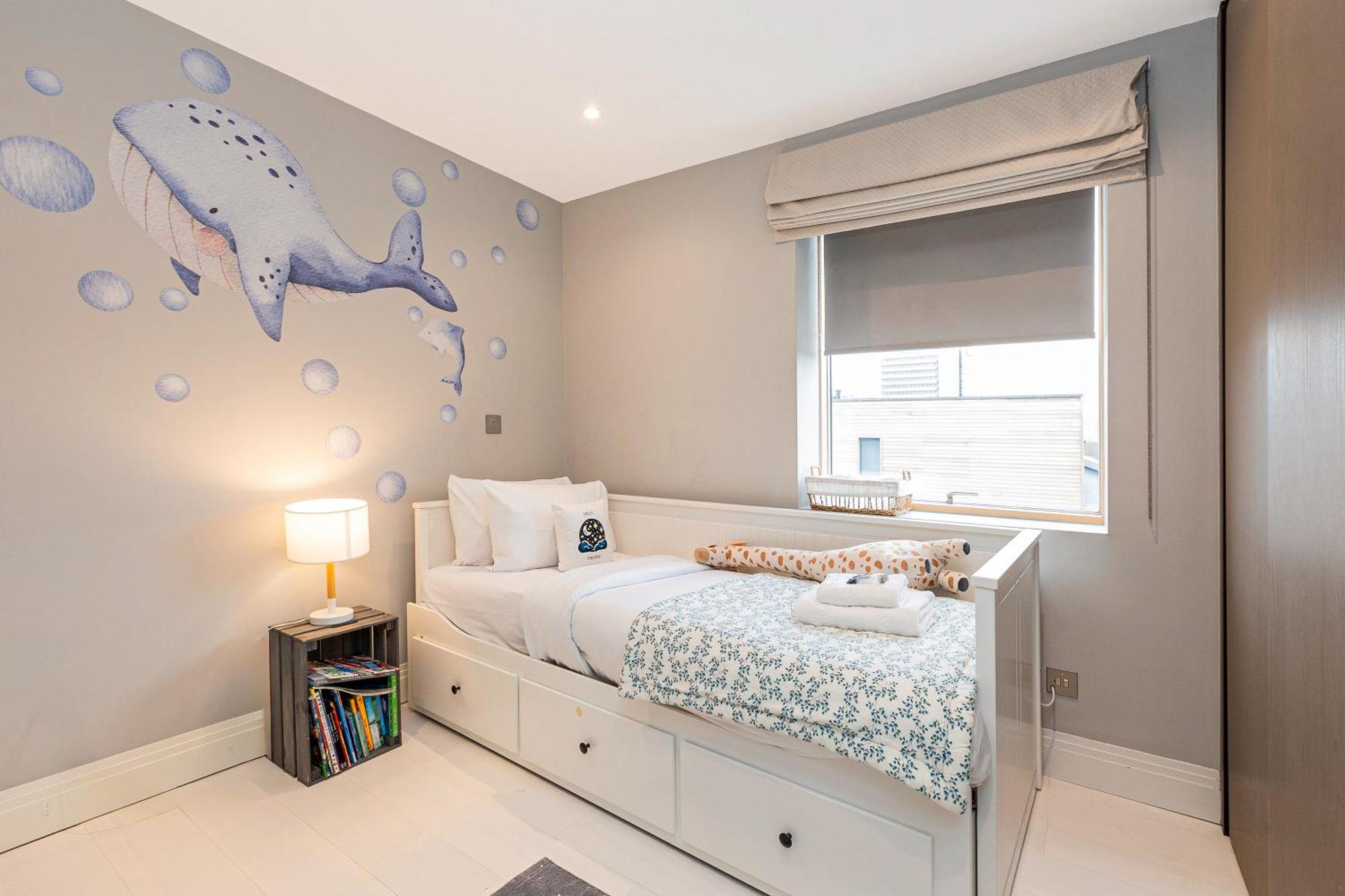 Apartment Stylish 2br Flat, 6 Min Chiswick Park Tube *