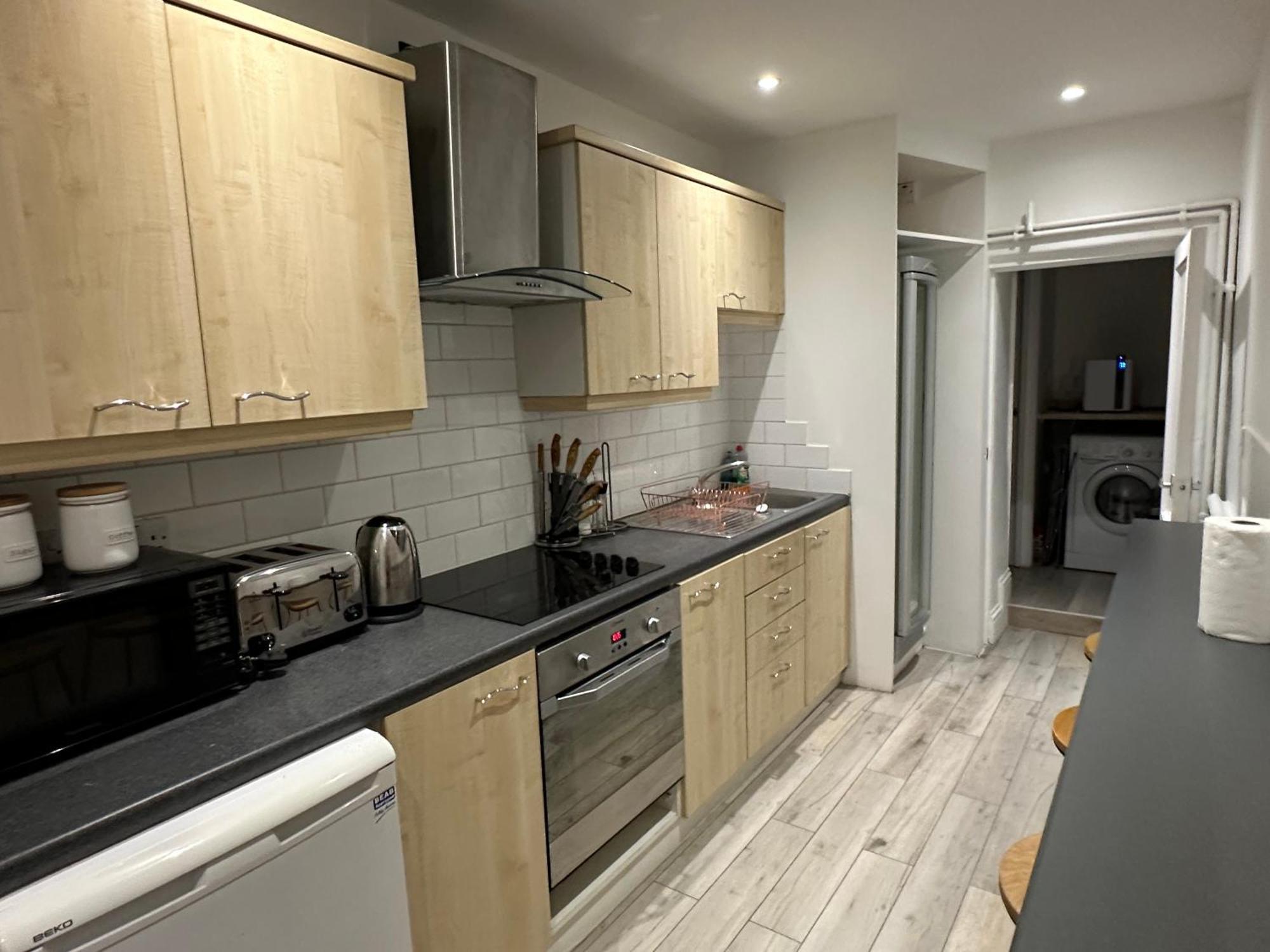 Mornington Crescent Apartment *