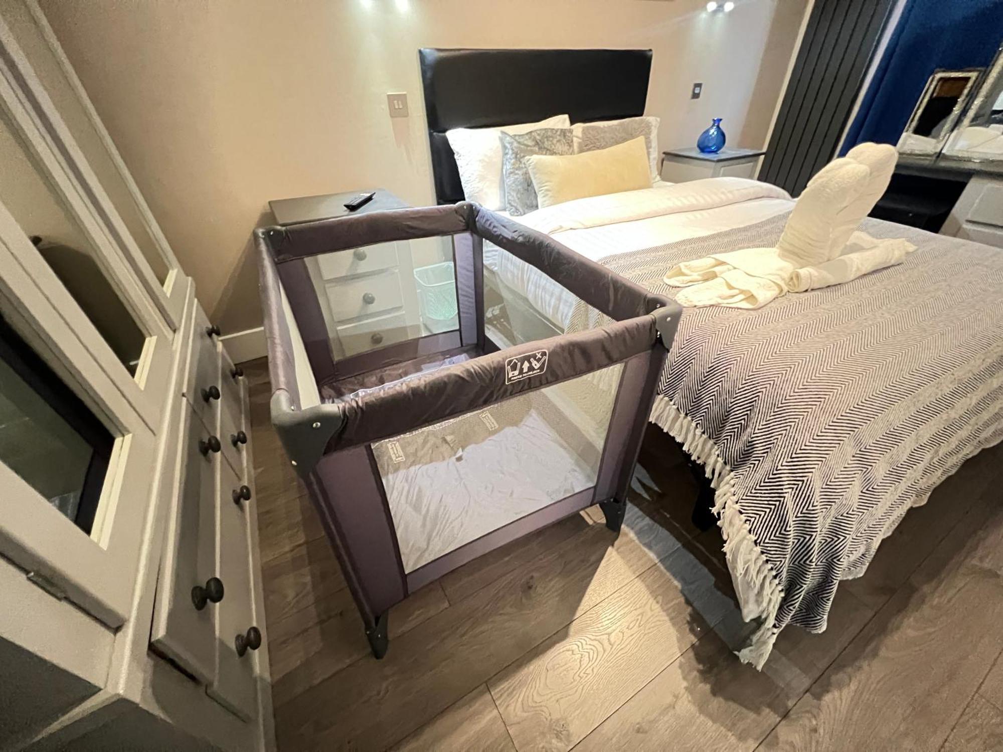 Peckham Large 2 Bath With Parking & Garden London