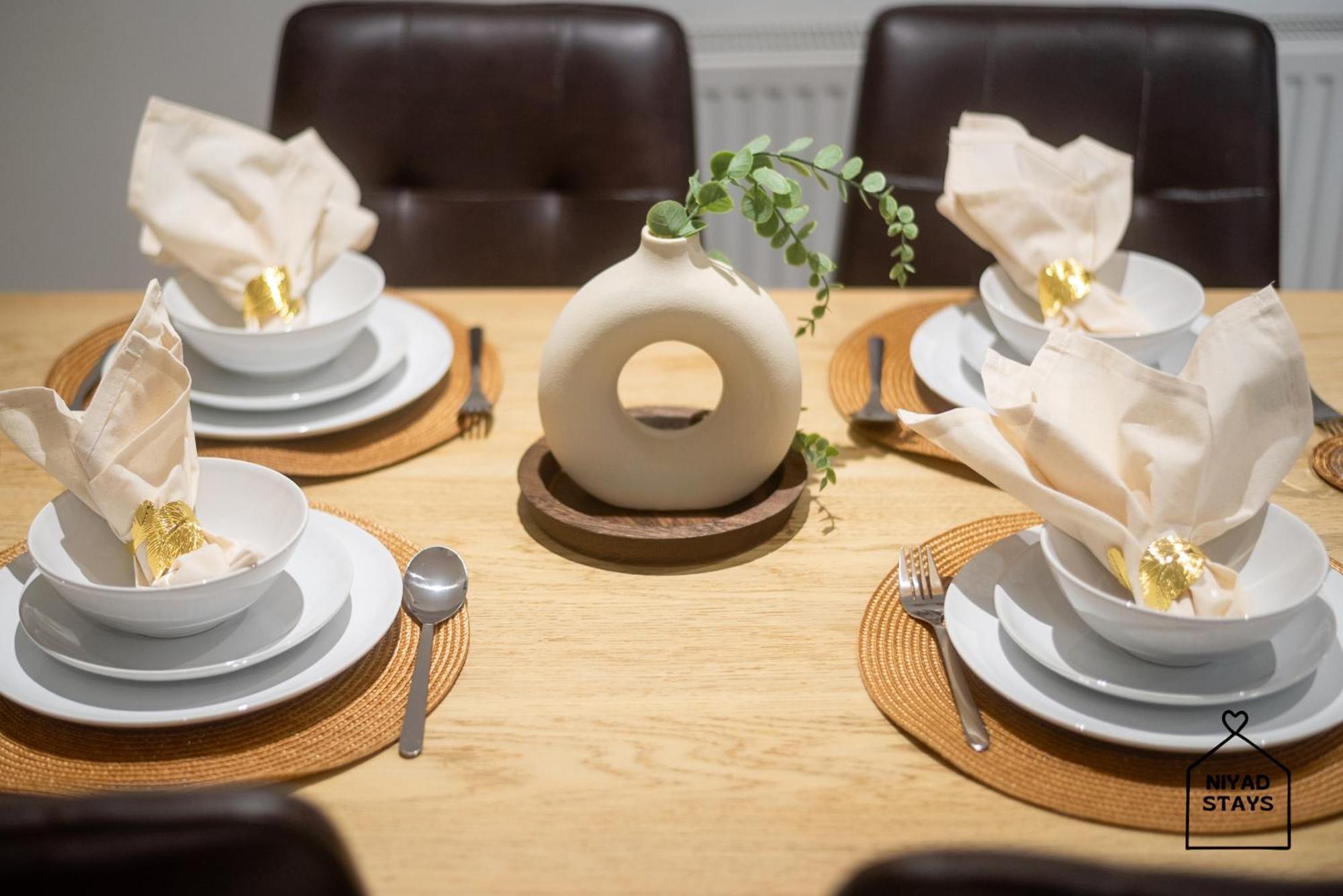 Holiday home Hale Lodge, Comfy For Families And Contractors *