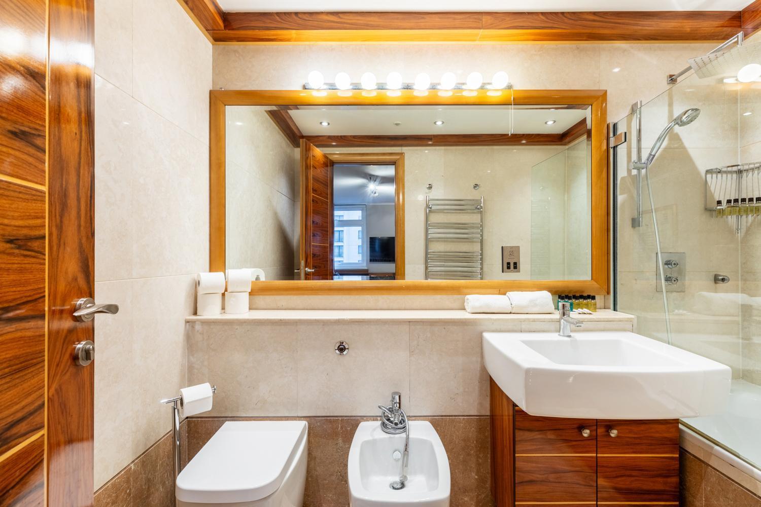 Mayfair Deluxe Apartment London