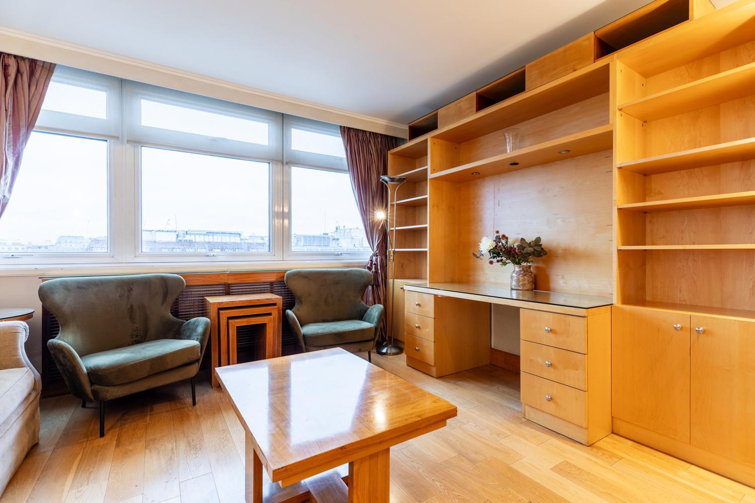 Mayfair Deluxe Apartment *