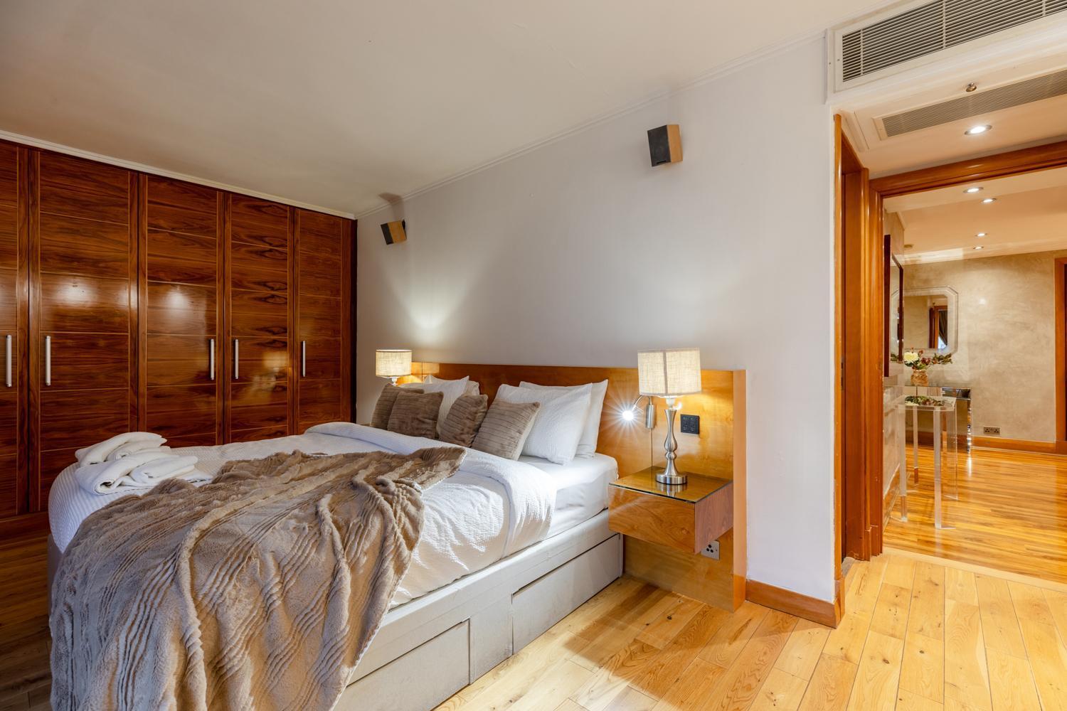 Mayfair Deluxe Apartment London