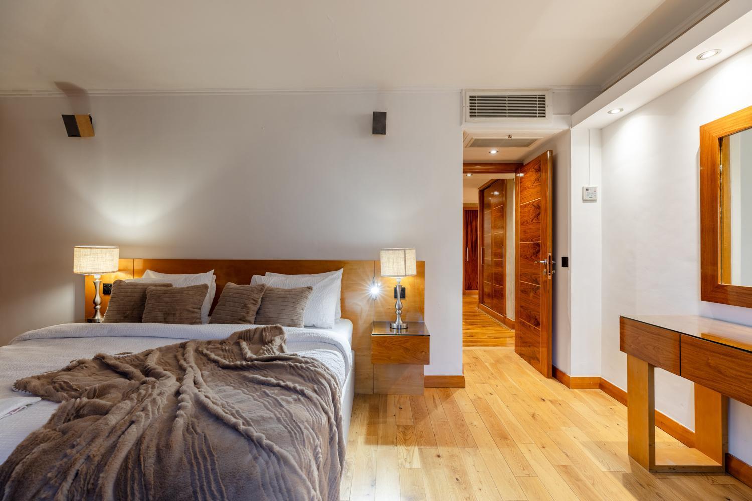 Apartment Mayfair Deluxe London