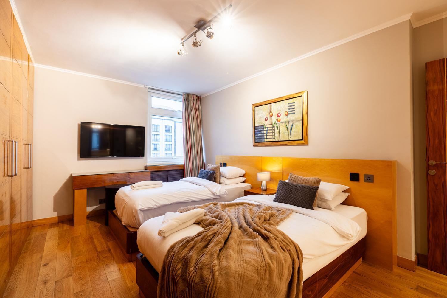 Mayfair Deluxe Apartment