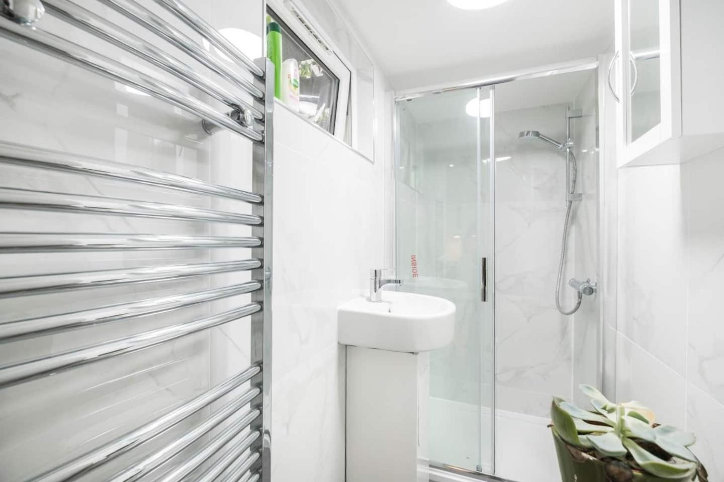 3 Bed 3 Bathroom Flat In Kensington A Londen