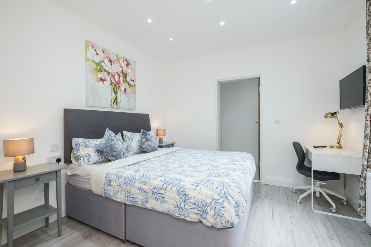 3 Bed 3 Bathroom Flat In Kensington A Londen