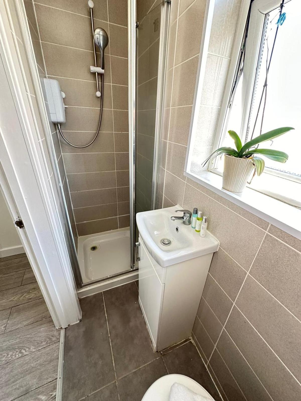 Comfortable Family In Harrow Road * London