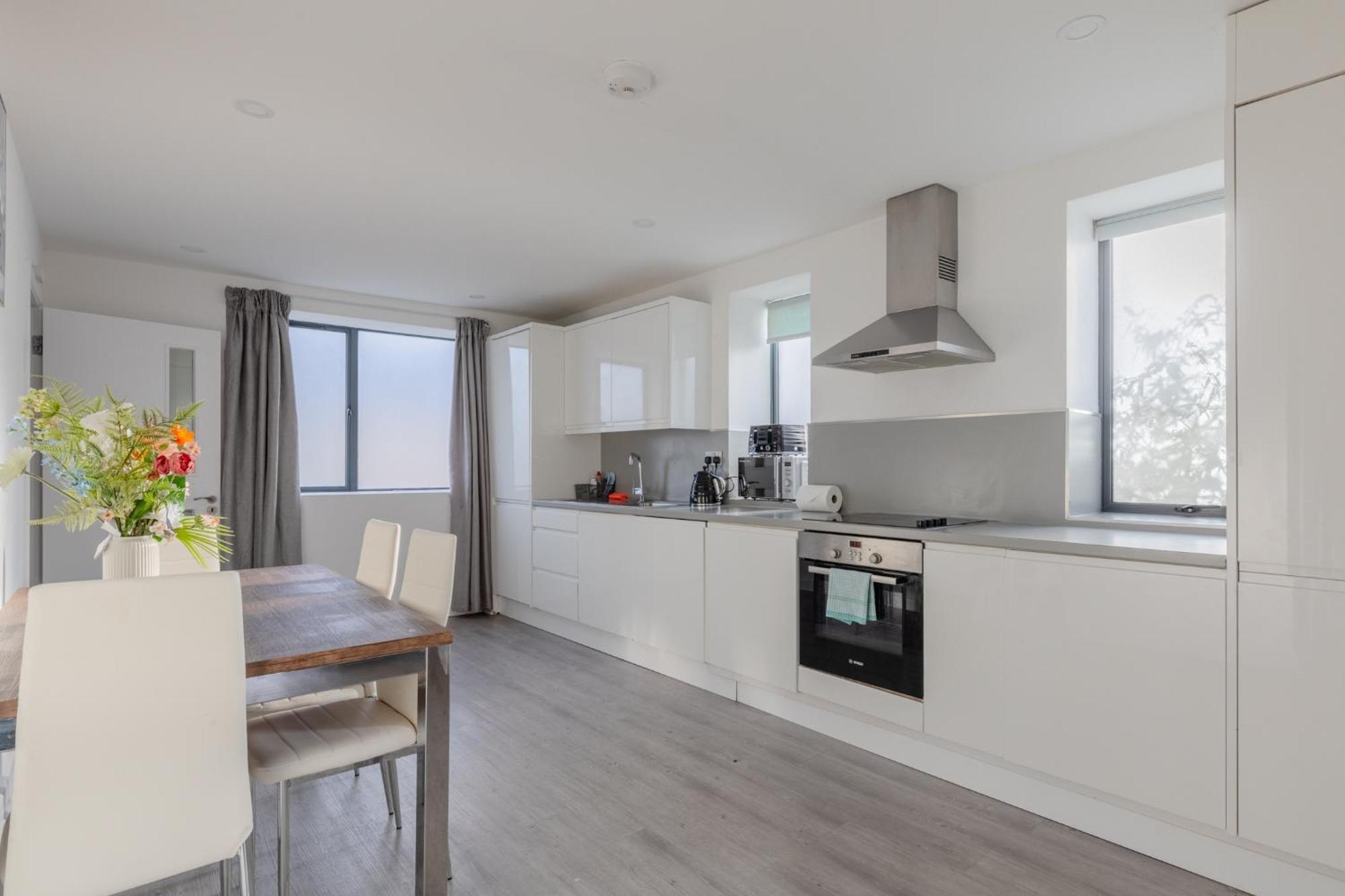 Apartment Spacious 3bd Flat Near Airport London