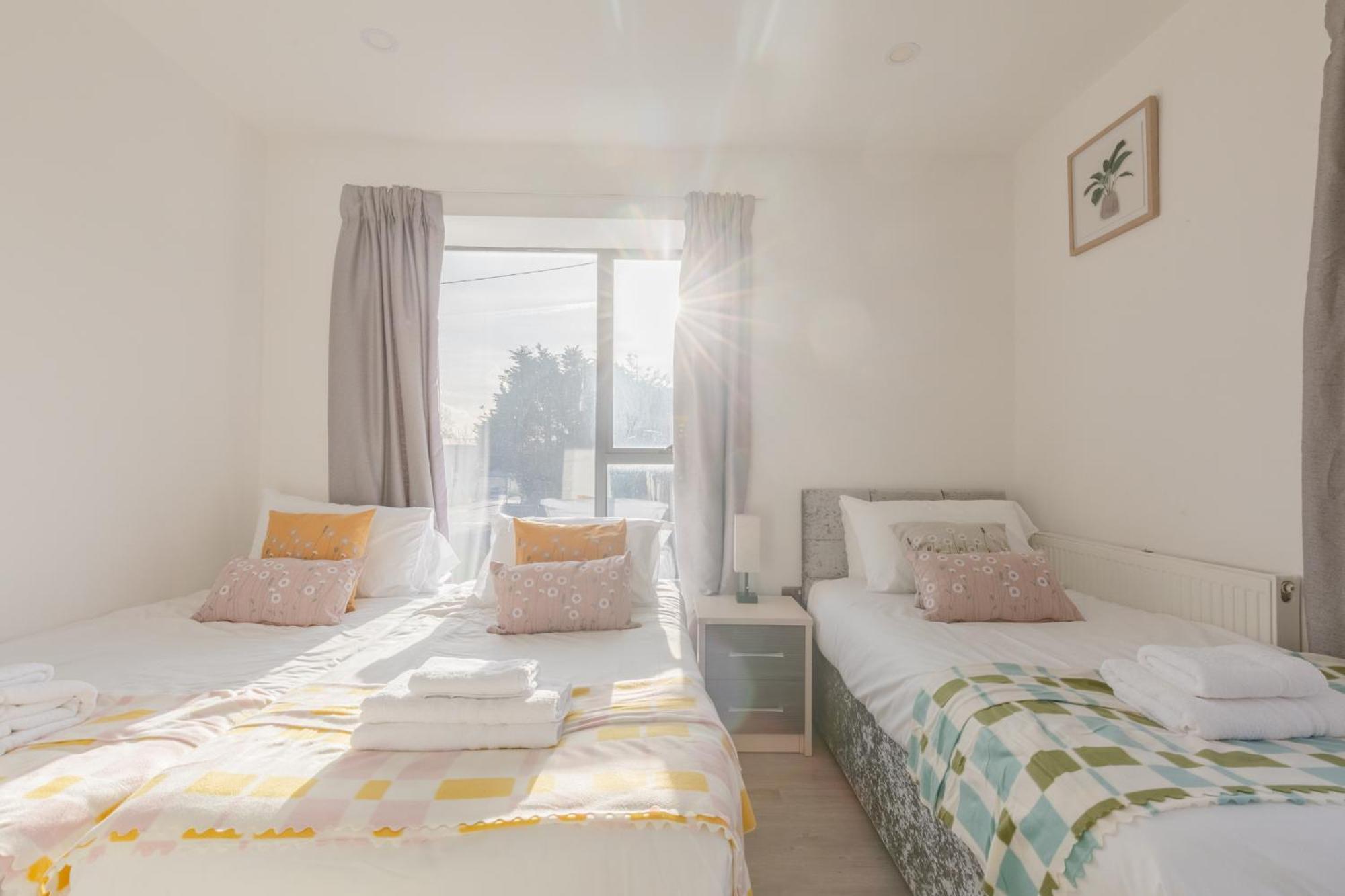 Apartment Spacious 3bd Flat Near Airport London