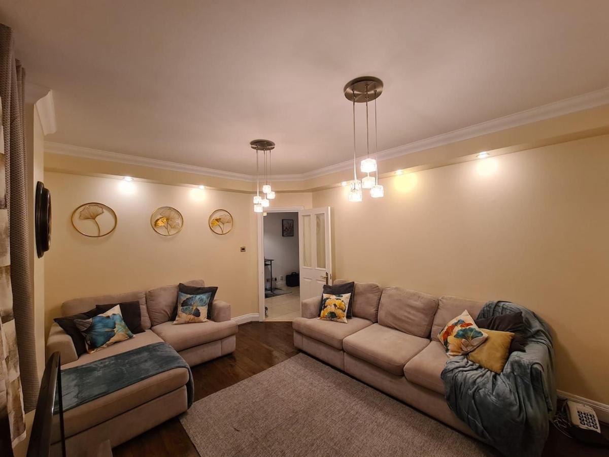 Luxurious 3 Bed Flat In Kilburn Apartment London