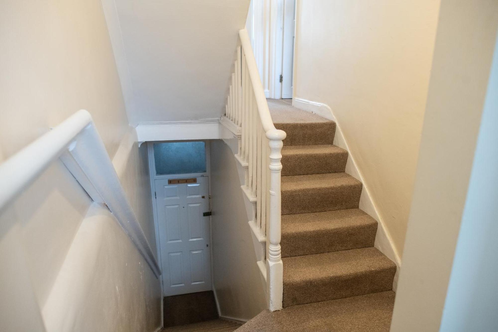Ample Acton 4-bedroom Flat,ealing, West * London