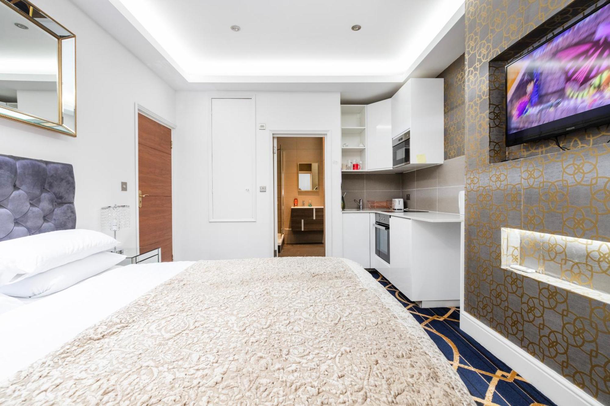 Aparthotel Hyde Park &