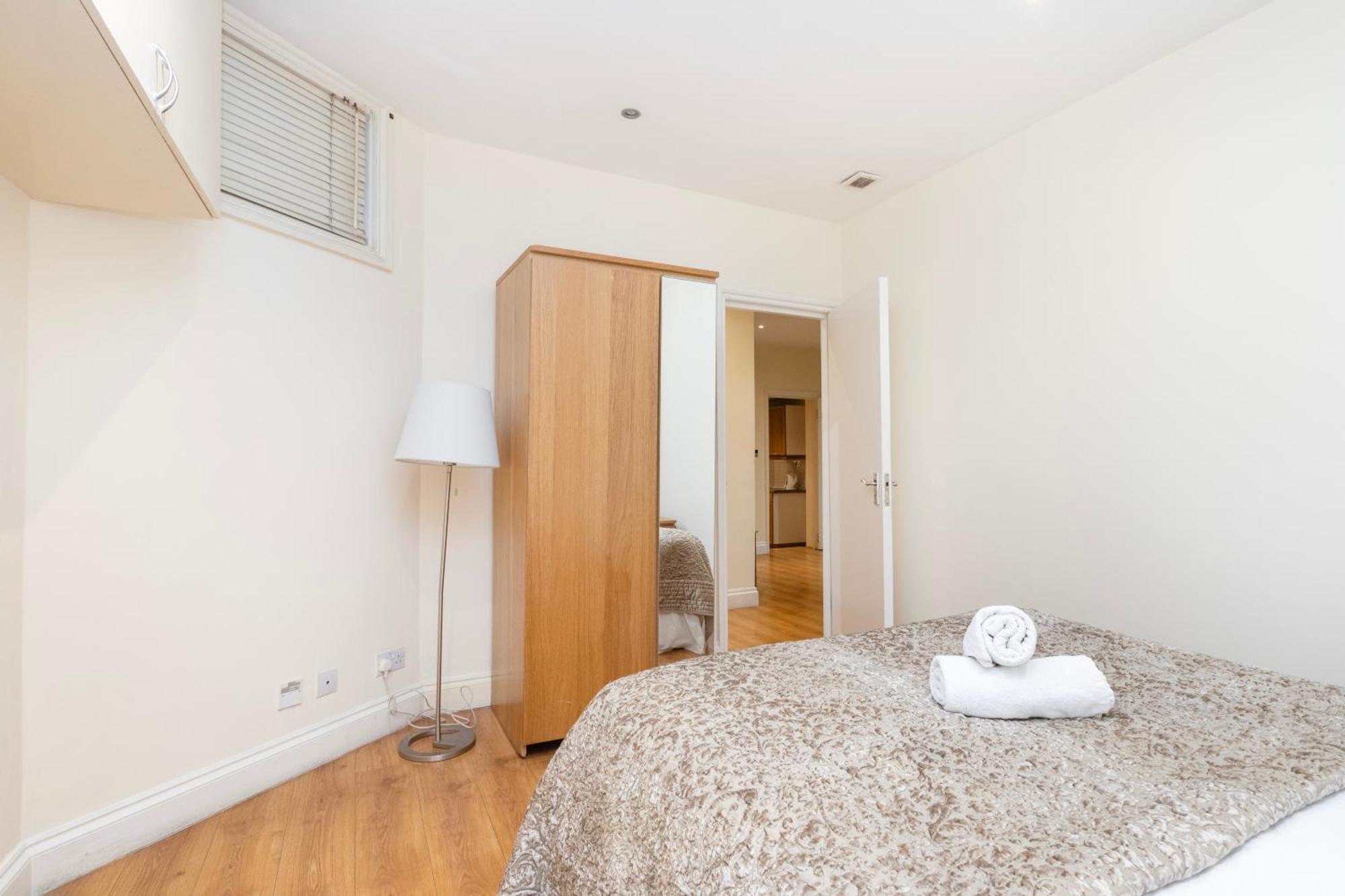 Hyde Park & Aparthotel 3*