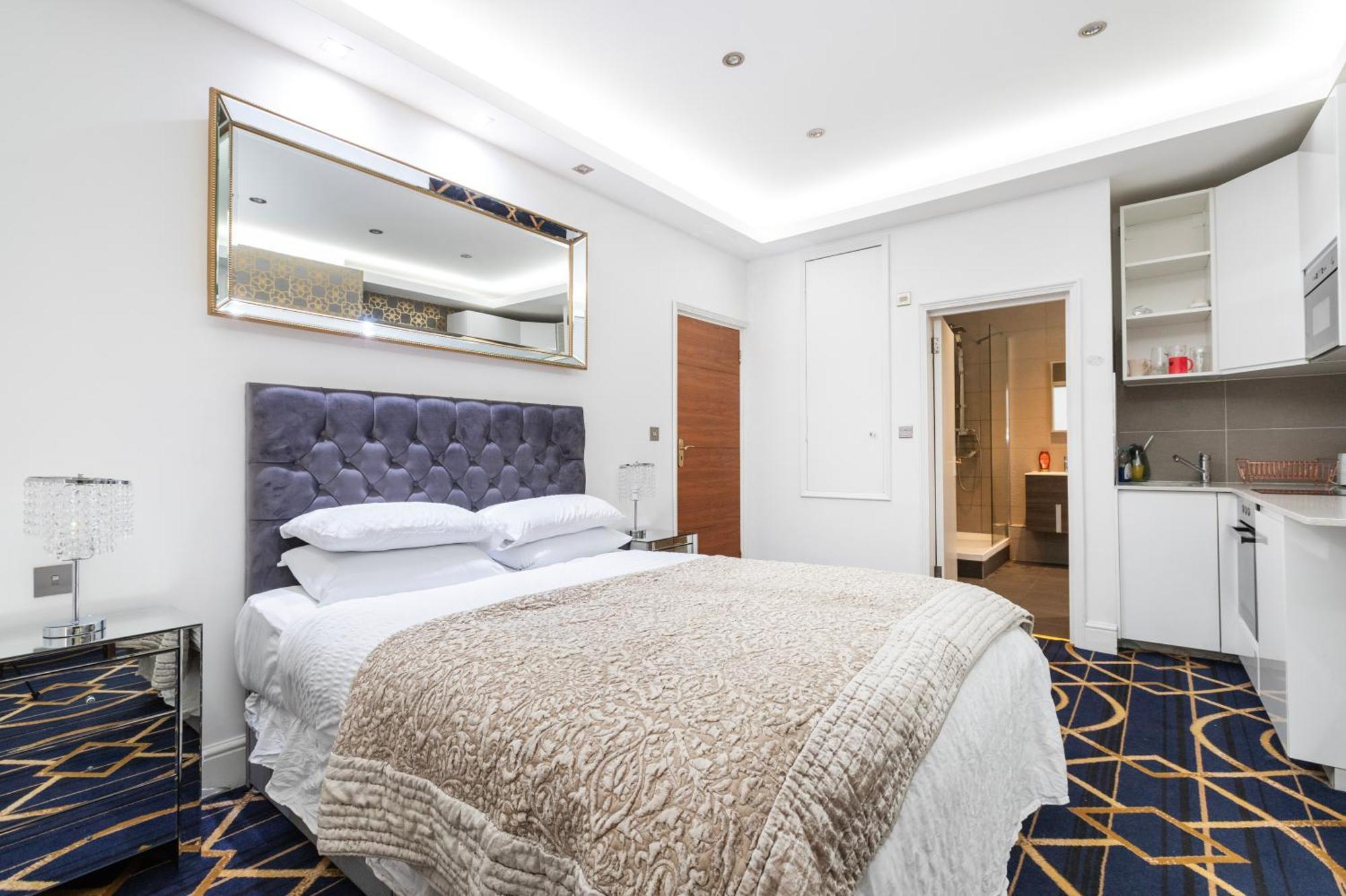 Hyde Park & 3* London