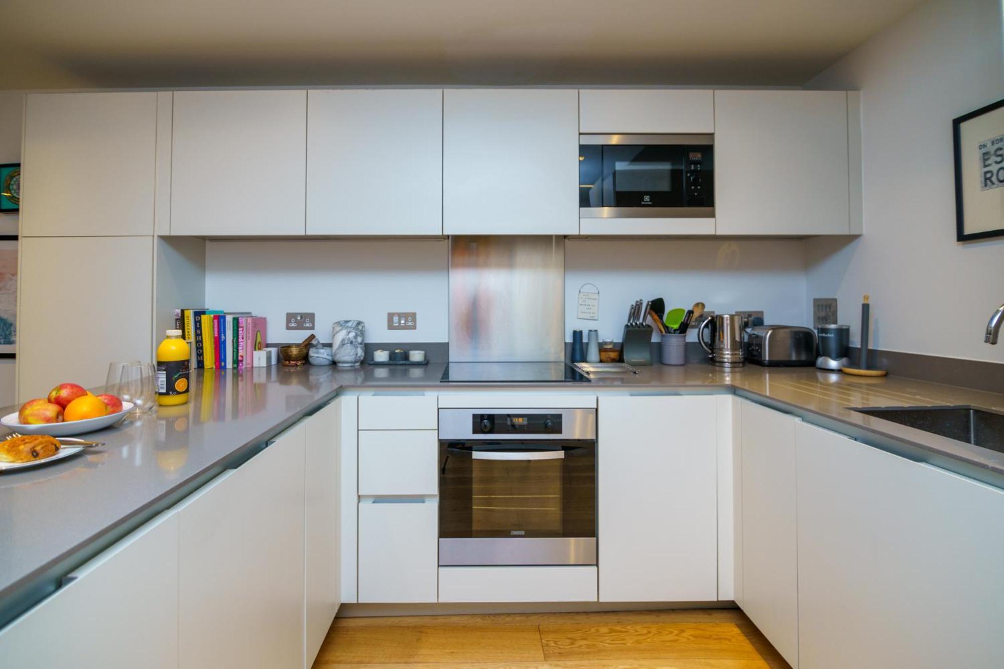 Elegant 2bd Flat Near Old Street, Apartment London