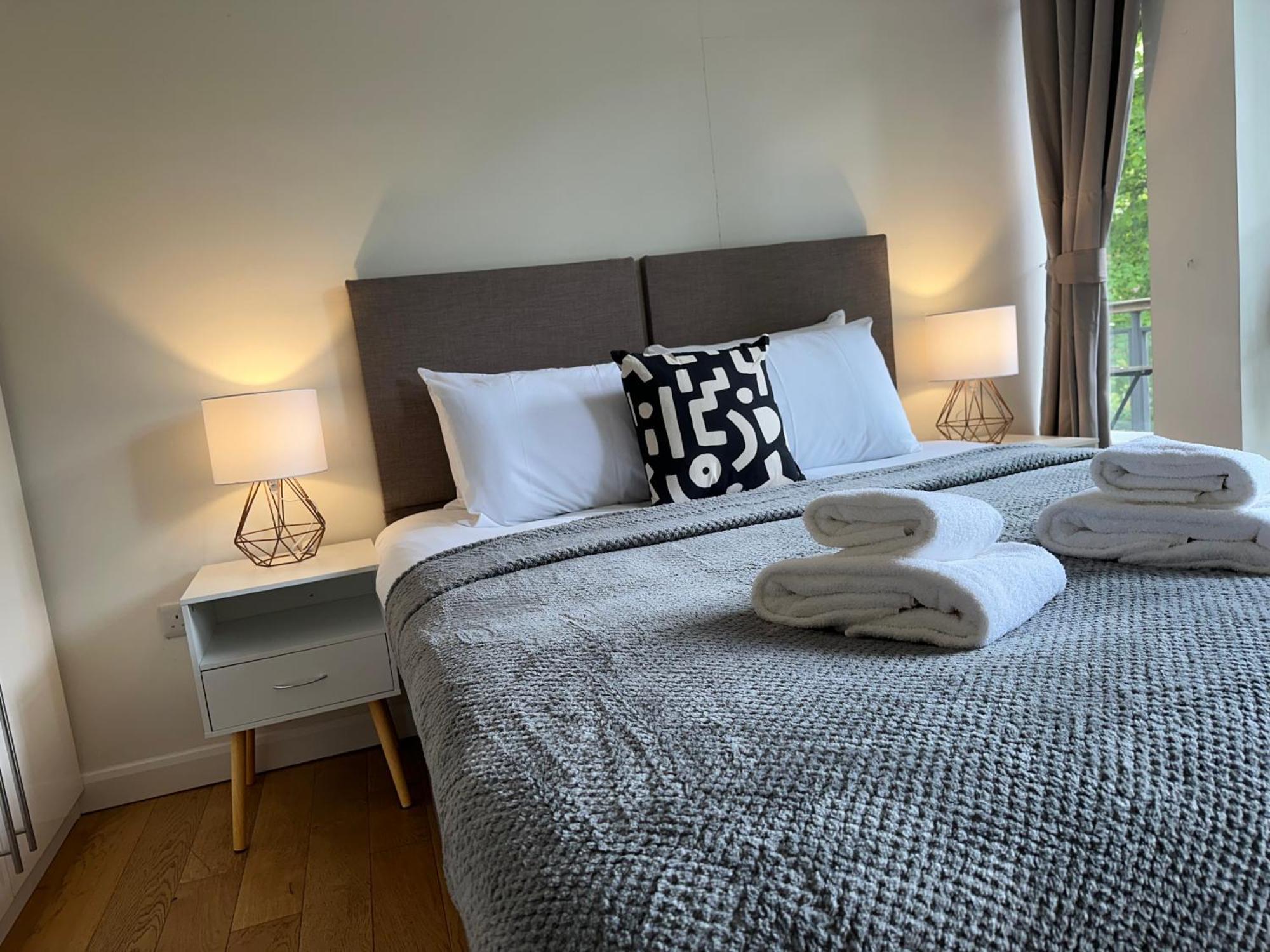Apartment Quiet Residential Area Modern And Cozy Two Bed In Hampstead