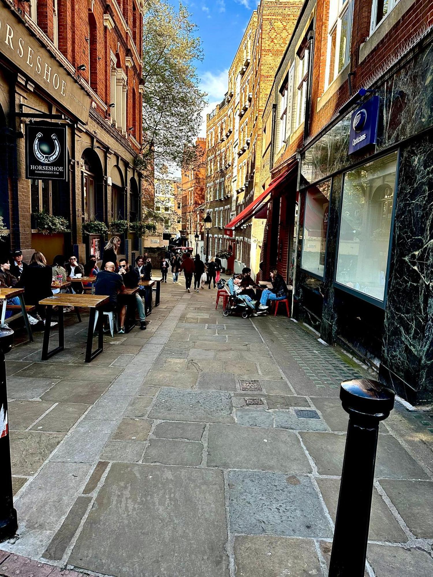 Apartment Quiet Residential Area Modern And Cozy Two Bed In Hampstead *