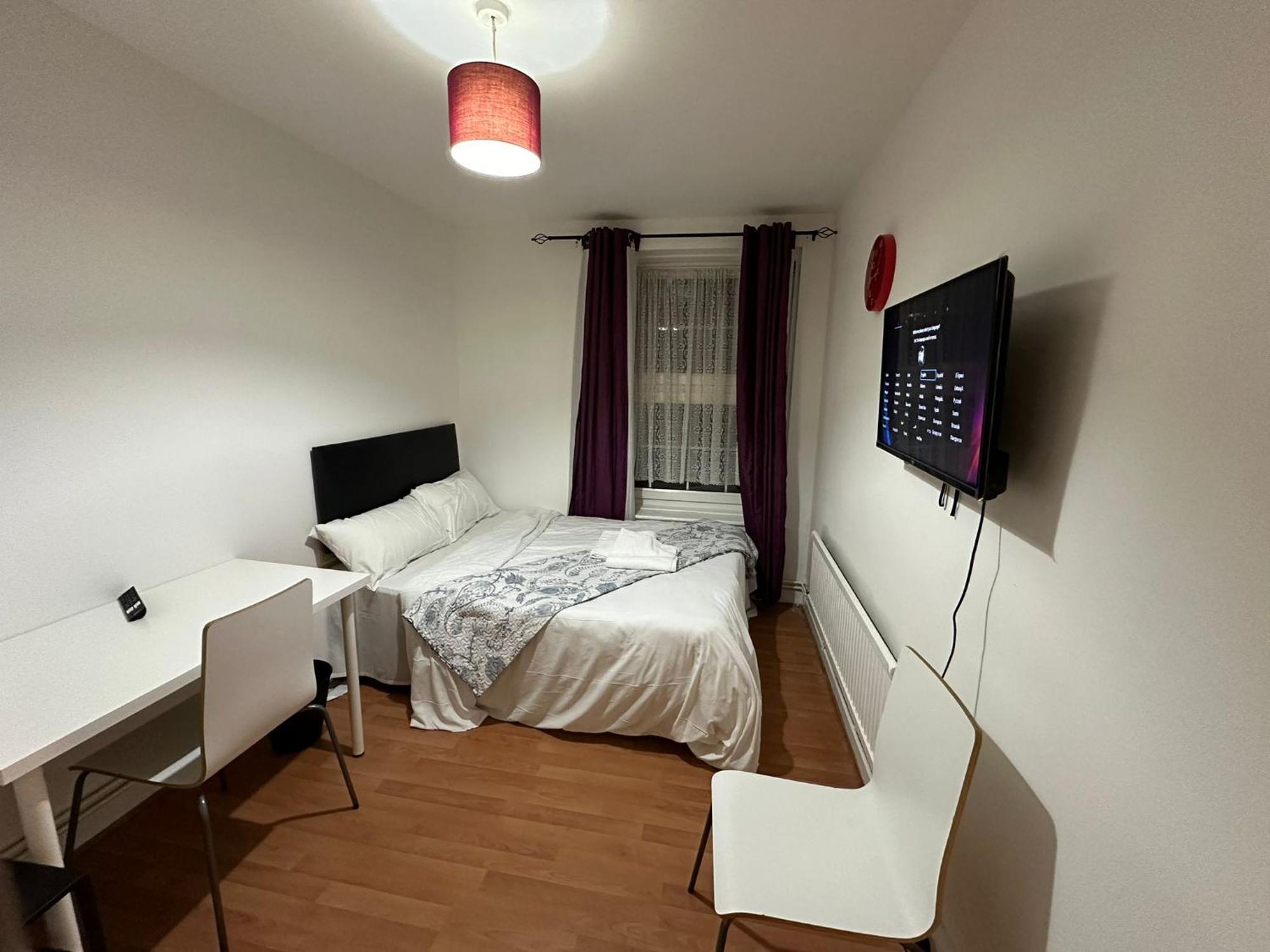 In Tower Bridge Minutes Walk From Bethnal Green, Free Wifi Appartement Londen