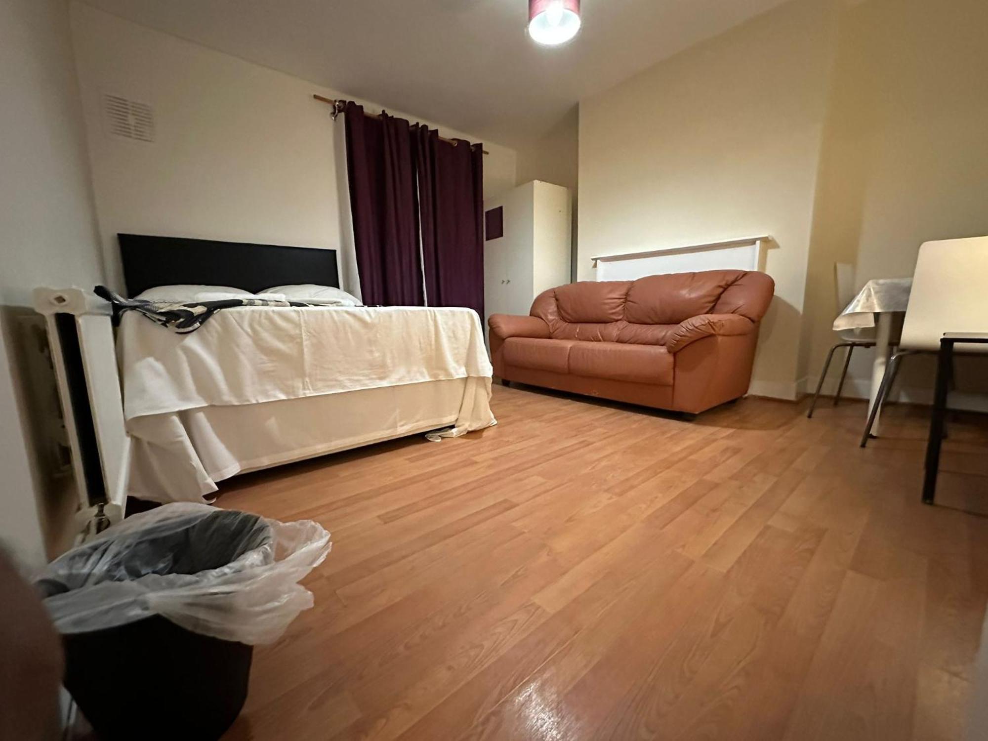Appartement In Tower Bridge Minutes Walk From Bethnal Green, Free Wifi Londen